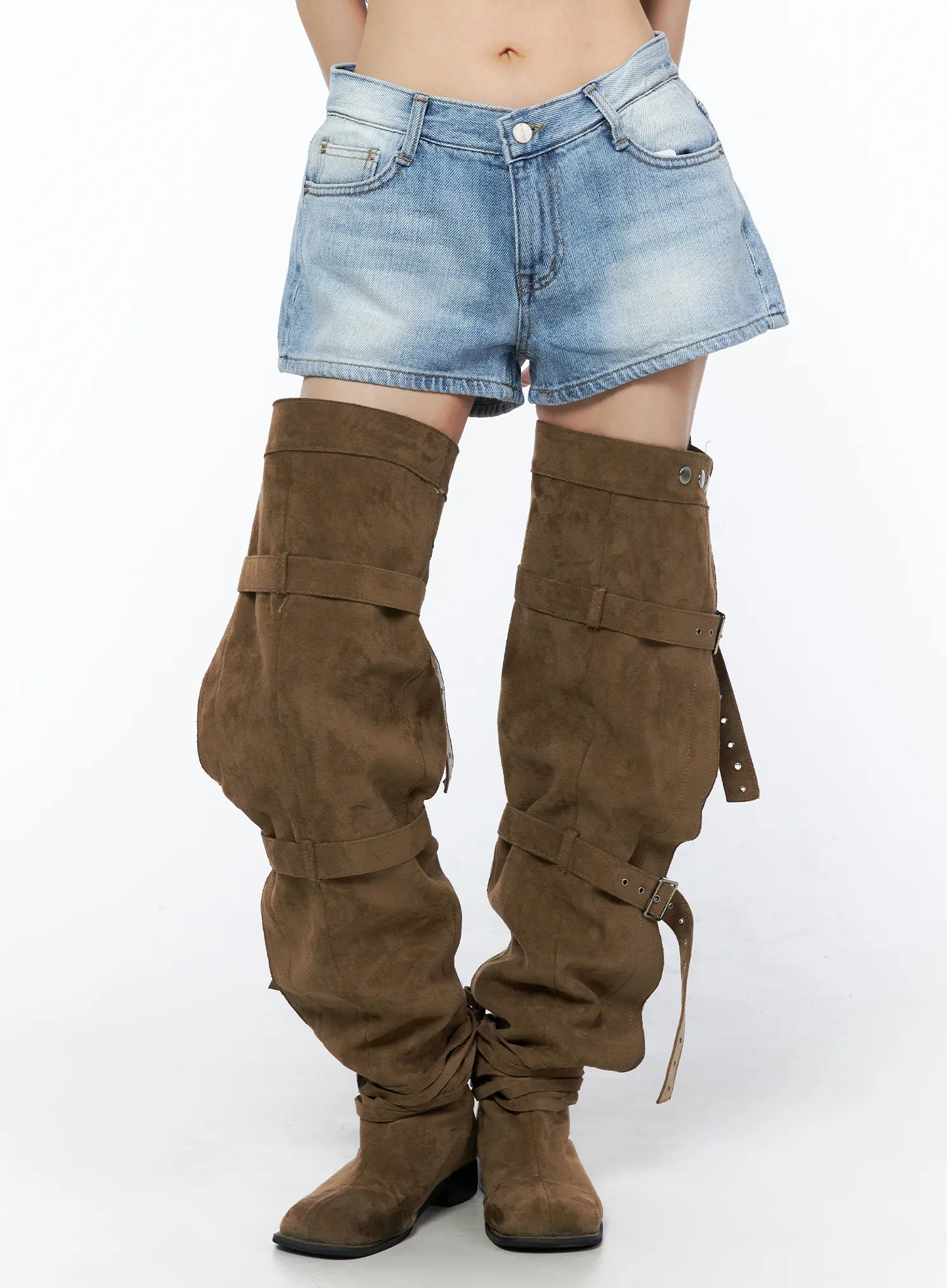 Low Rise Hip Padded Denim Shorts CU511