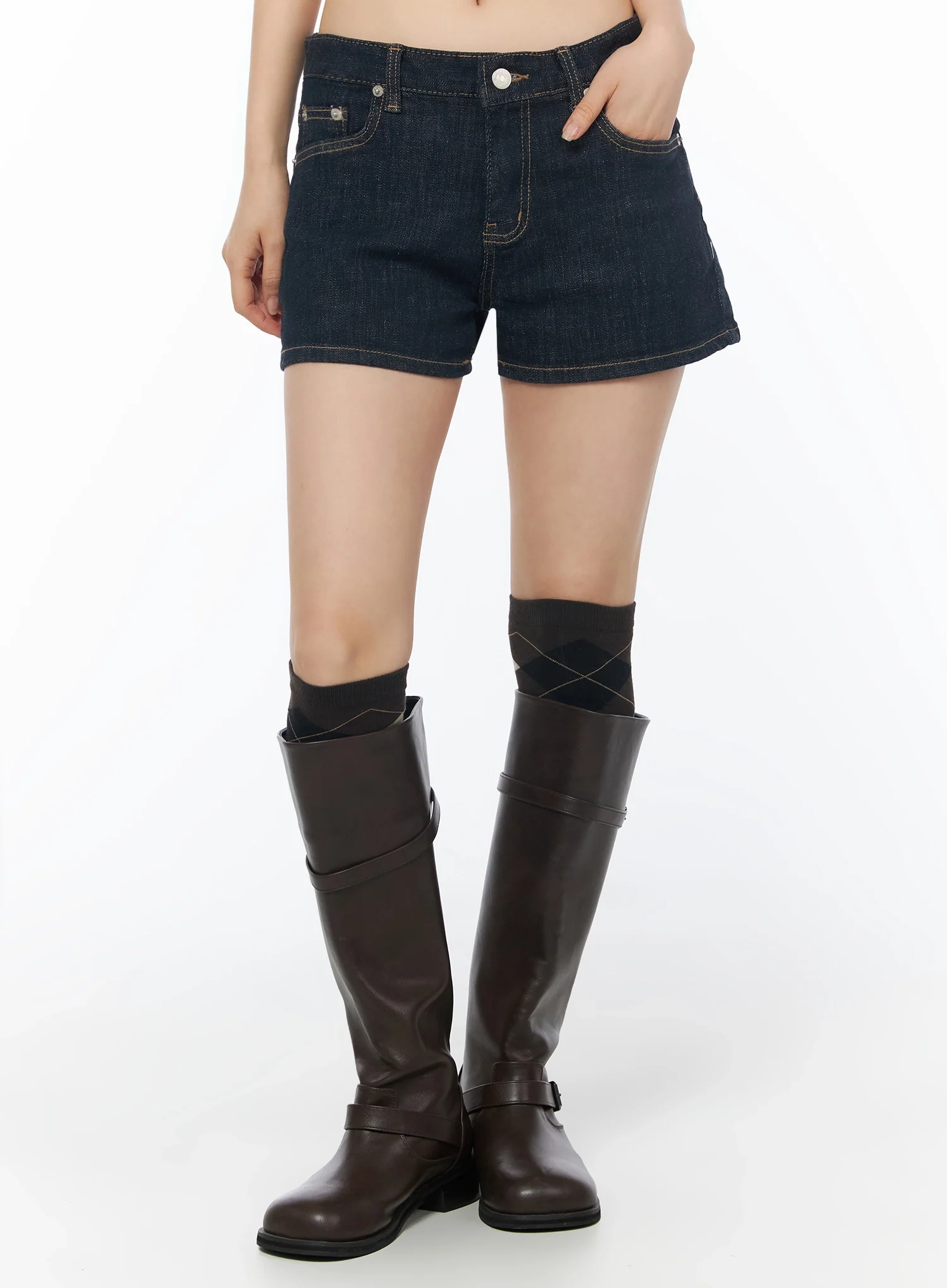 Low-Rise No-Fade Denim Shorts IU525 - Image 8