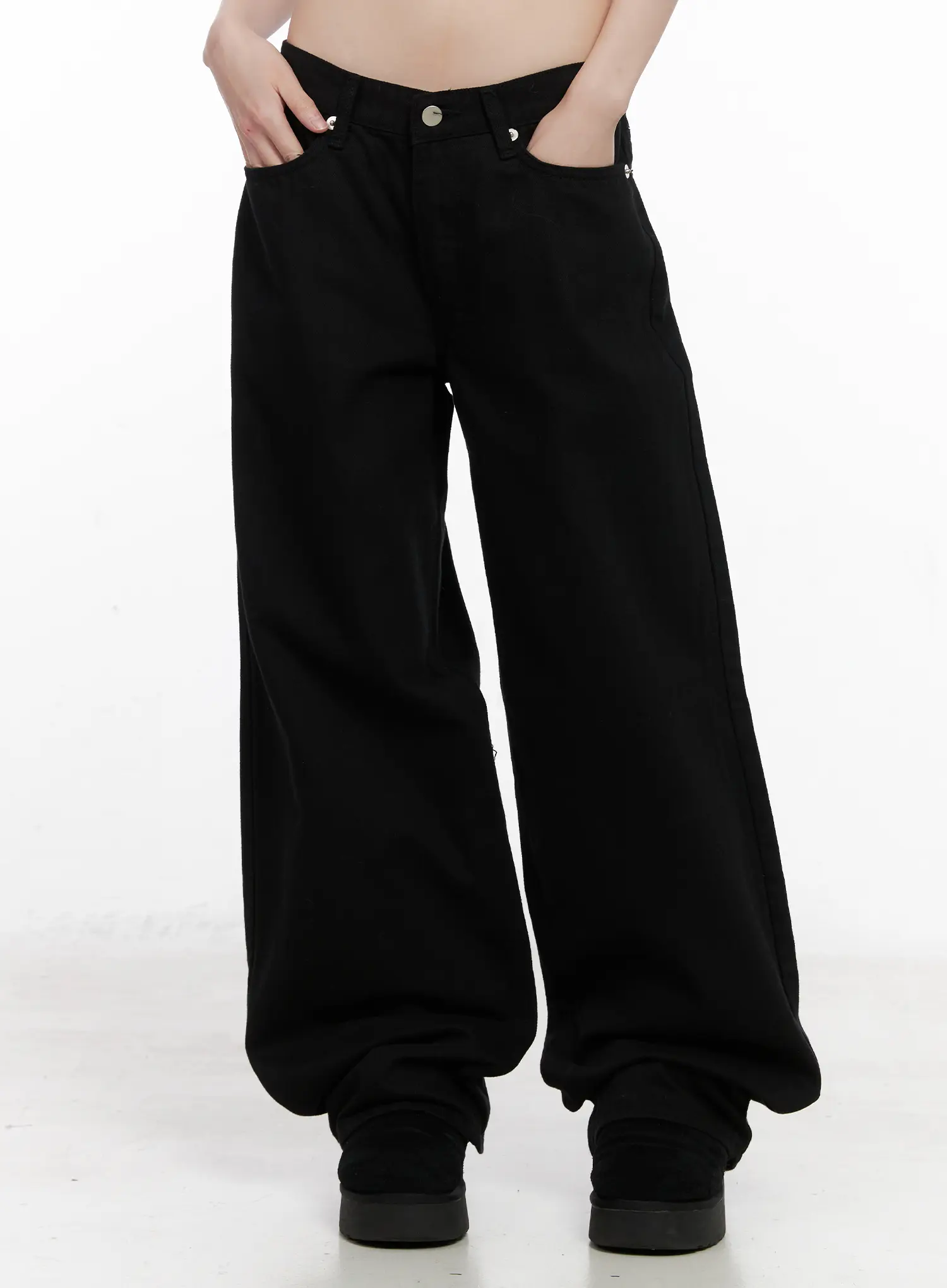 Low-Rise Wide-Leg Pants CN511