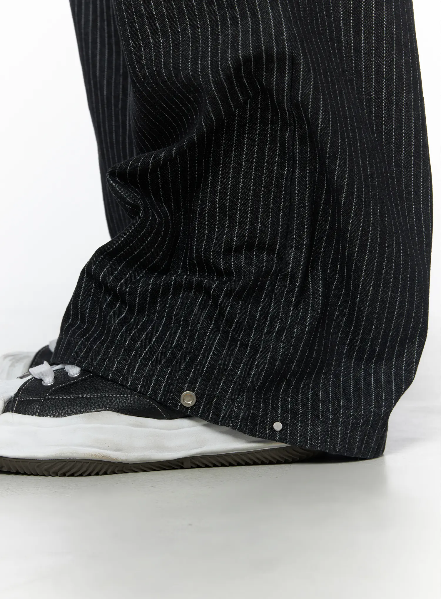 Men's Alexis Striped Wide Leg Jeans IU523 - Image 9