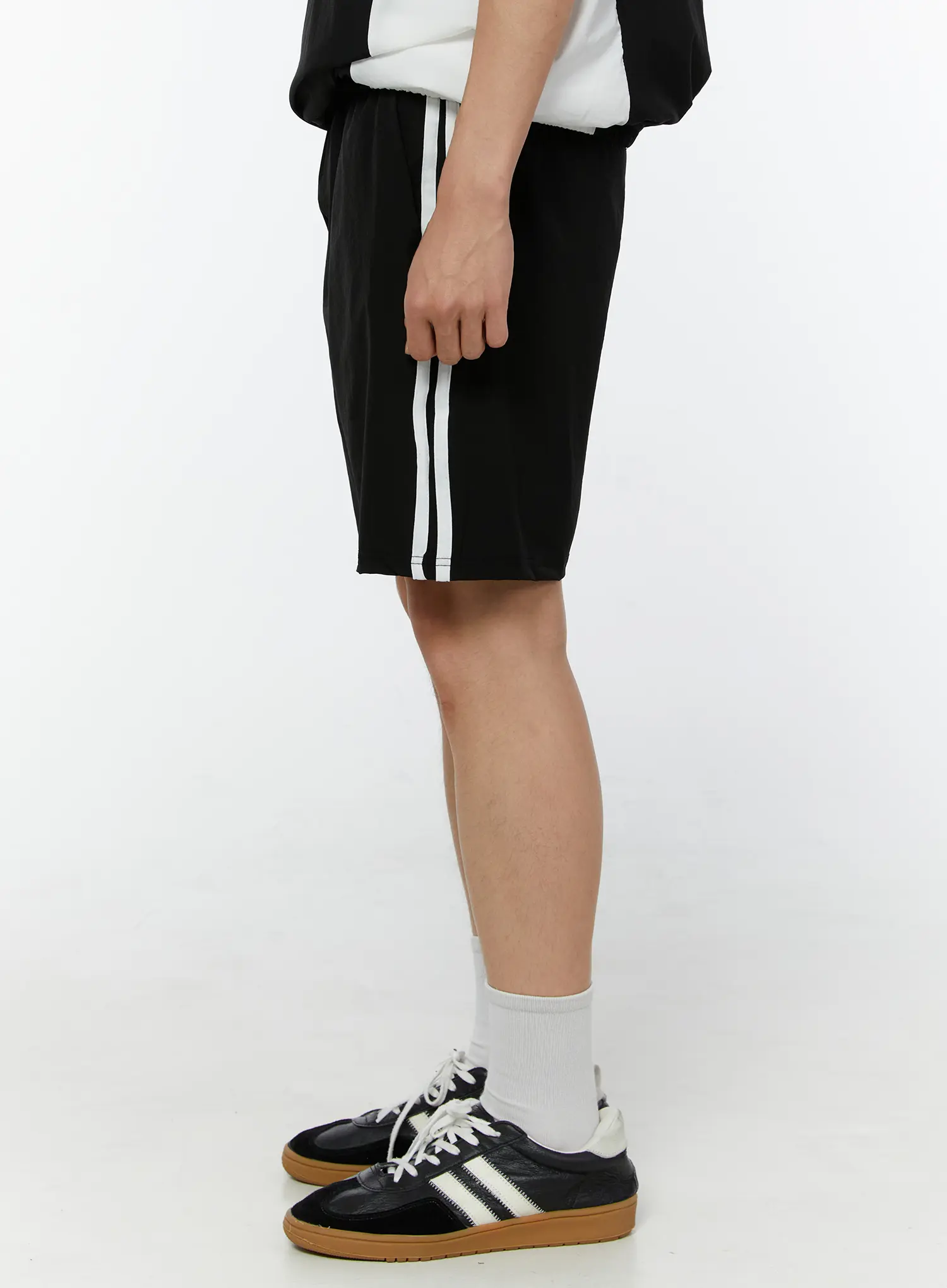 Men's Athletic Striped Shorts IU518 - Image 7