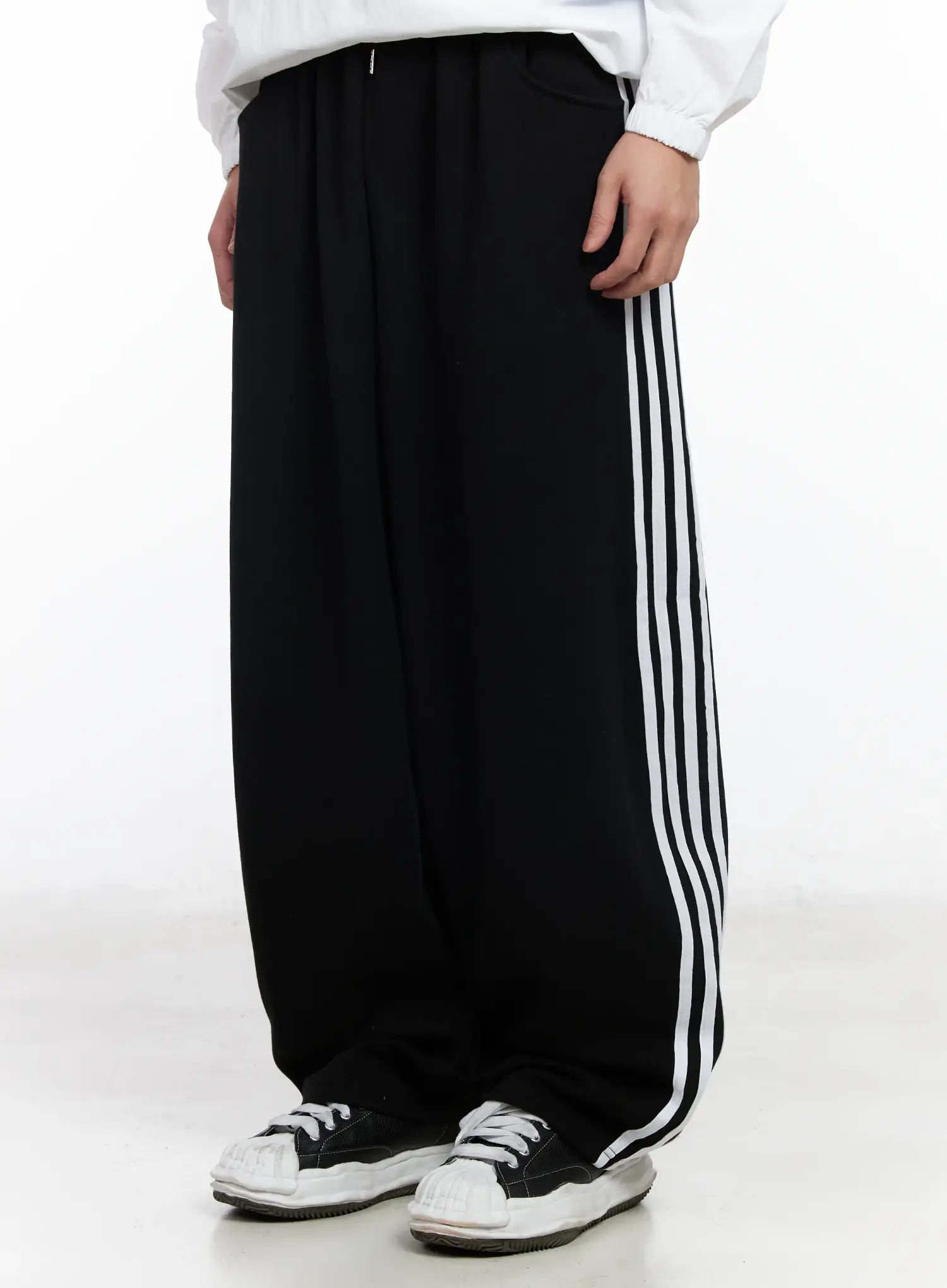 Men's Baggy Stripe Sweatpants IM523 - Image 7