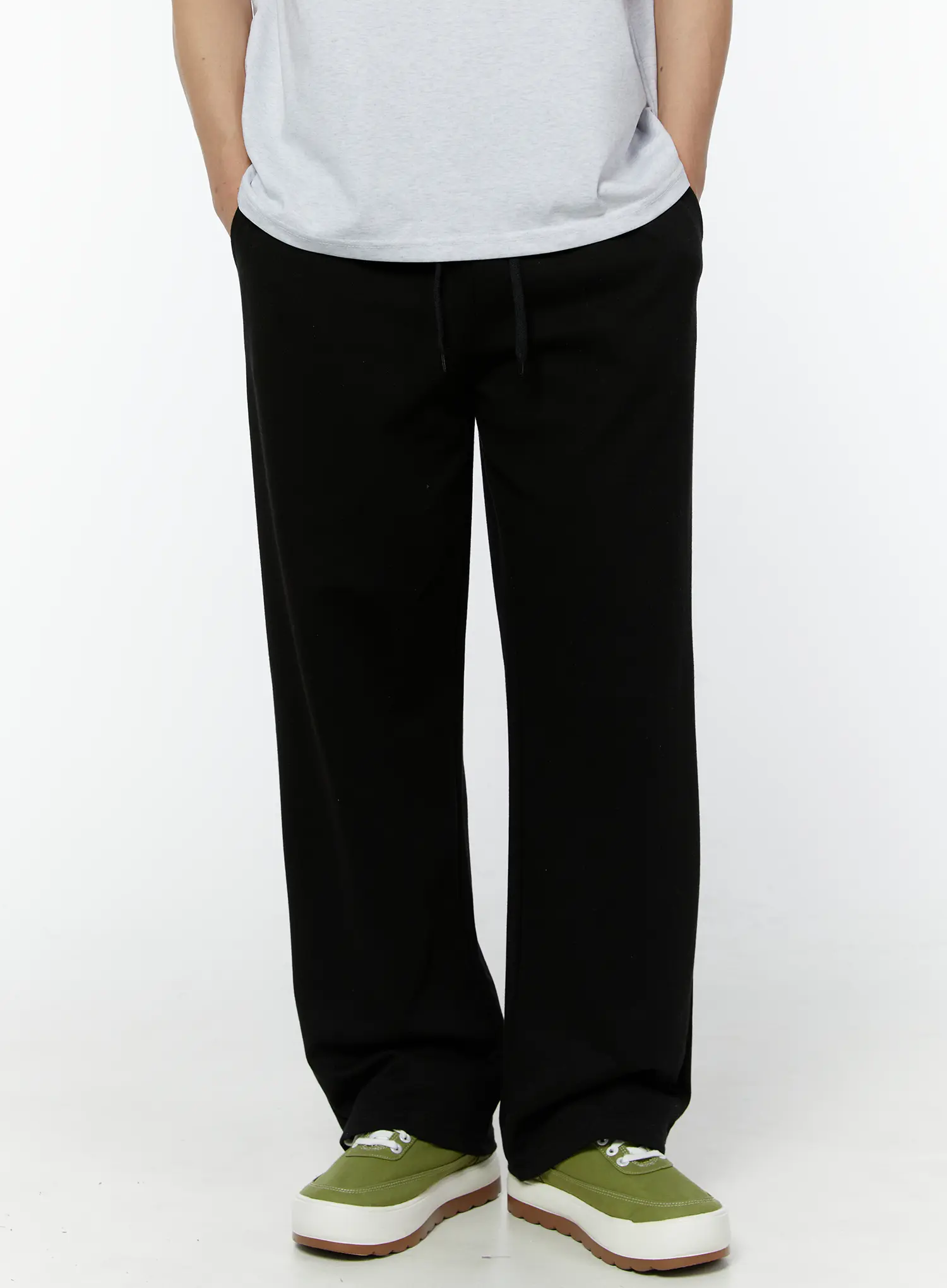 Men's Basic Semi-Wide Sweatpants (Black) IU508