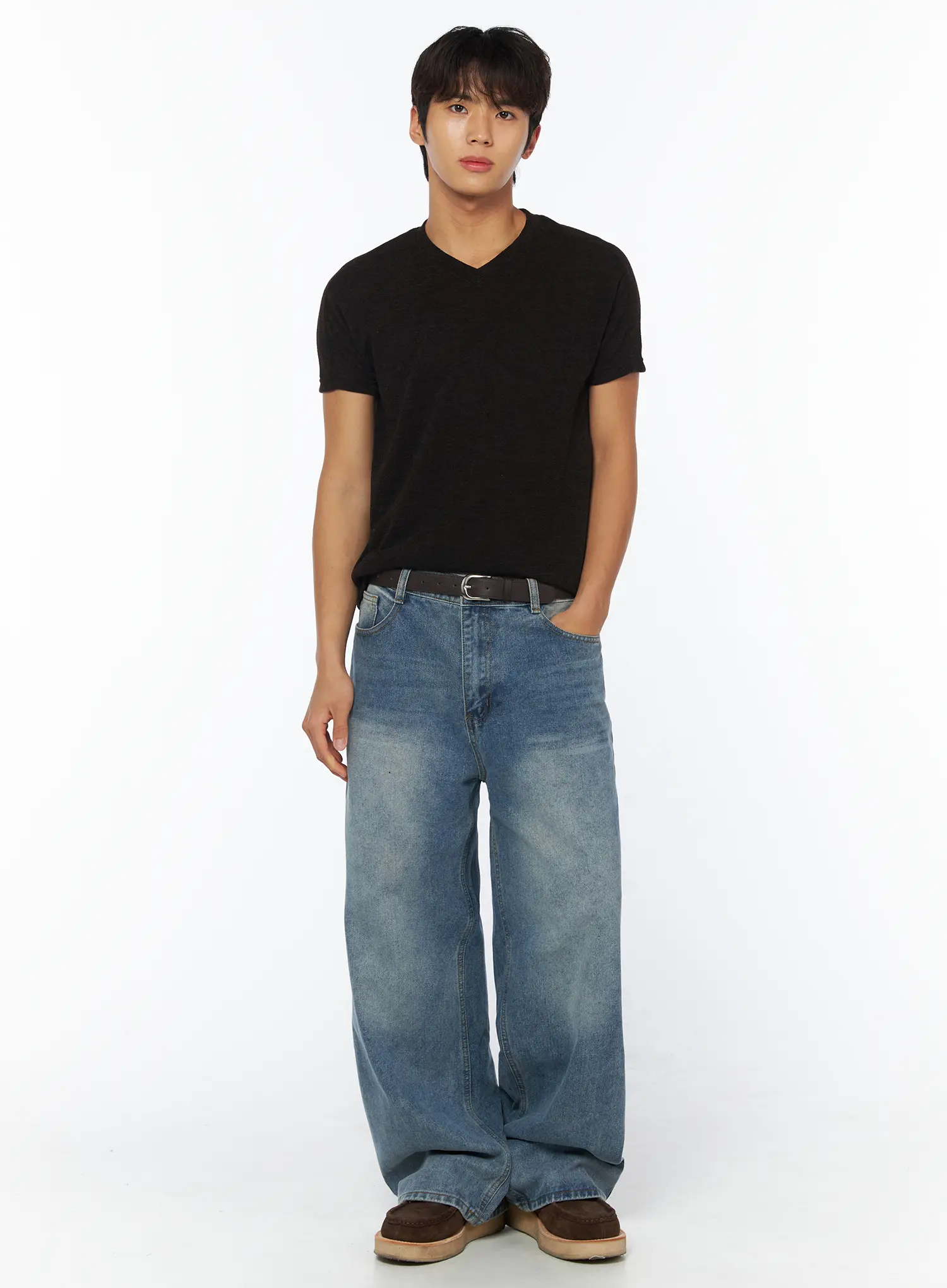 Men's Basic V-Neck T-Shirt IY529 - Image 2
