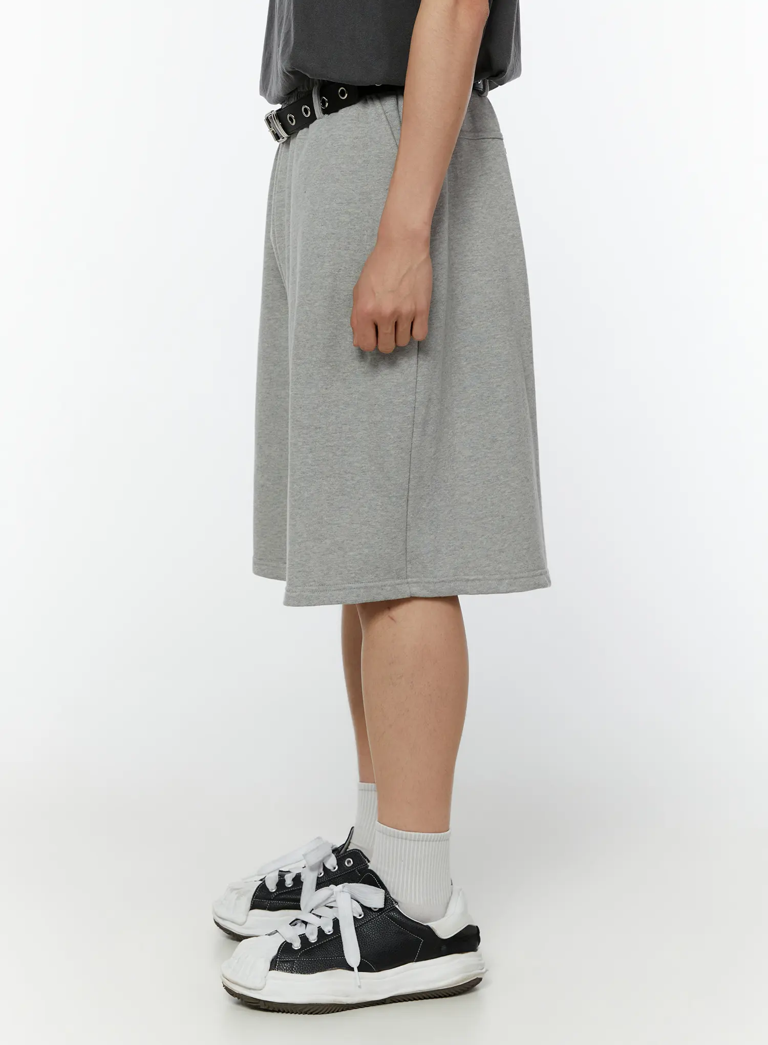 Men's Belted Bermuda Shorts IU515 - Image 4