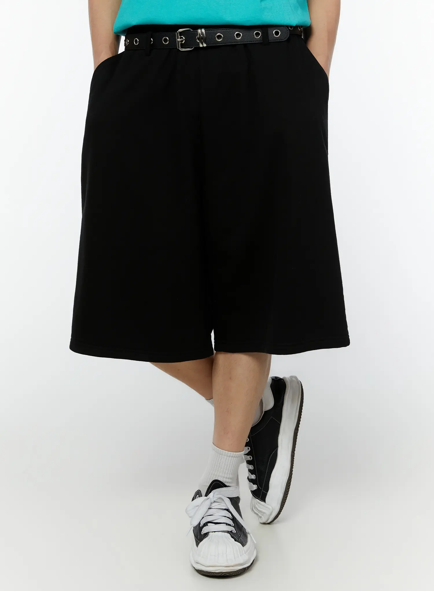 Men's Belted Summer Bermuda Shorts IU515 - Image 2