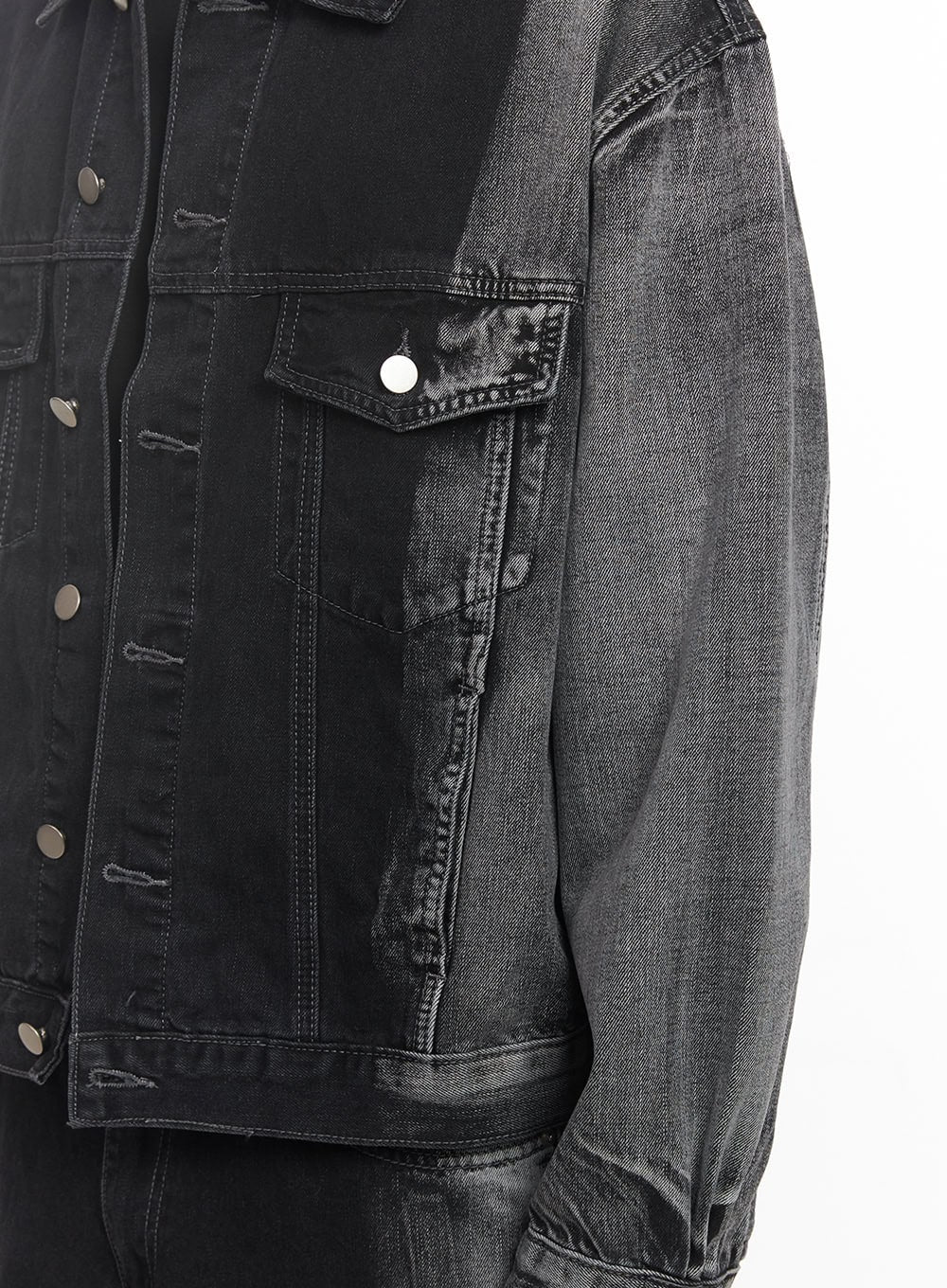 Men's Buttoned Washed Denim Jacket (Black) IM519 - Image 4