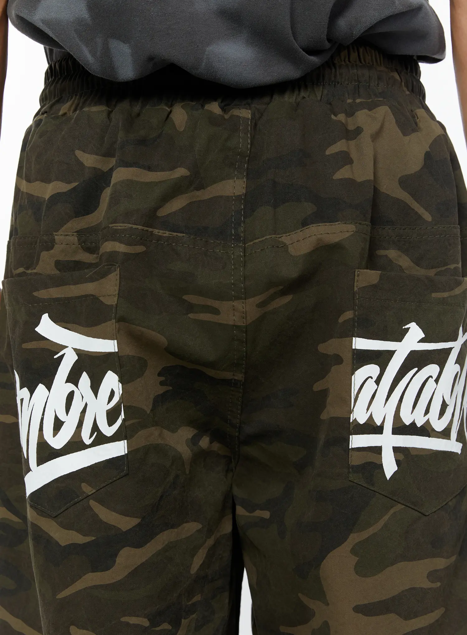 Men's Camo Bermuda Shorts (Dark Green) IY513 - Image 6