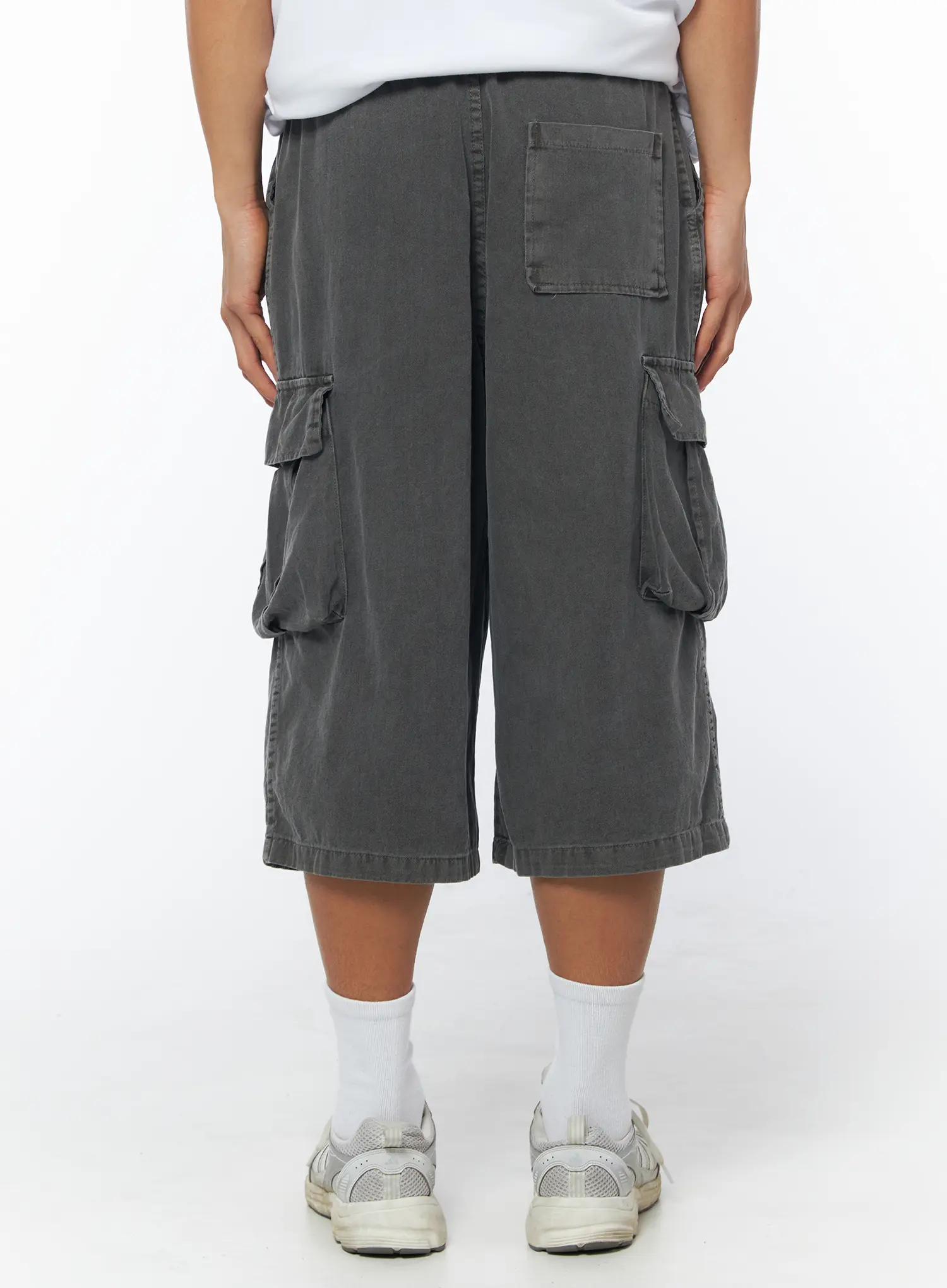 Men's Cargo Bermuda Shorts (Dark Gray) IY529 - Image 7