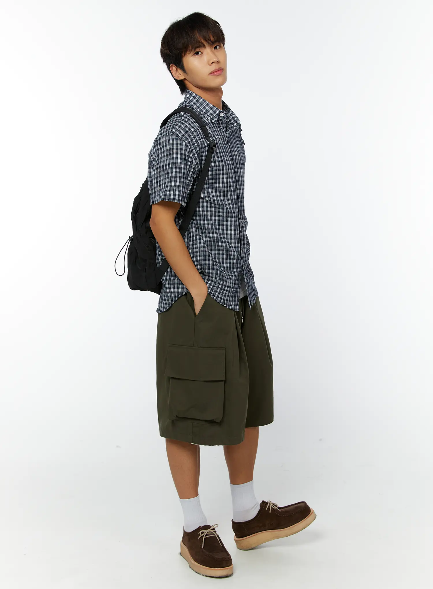 Men's Cargo Bermuda Shorts IY514 - Image 2