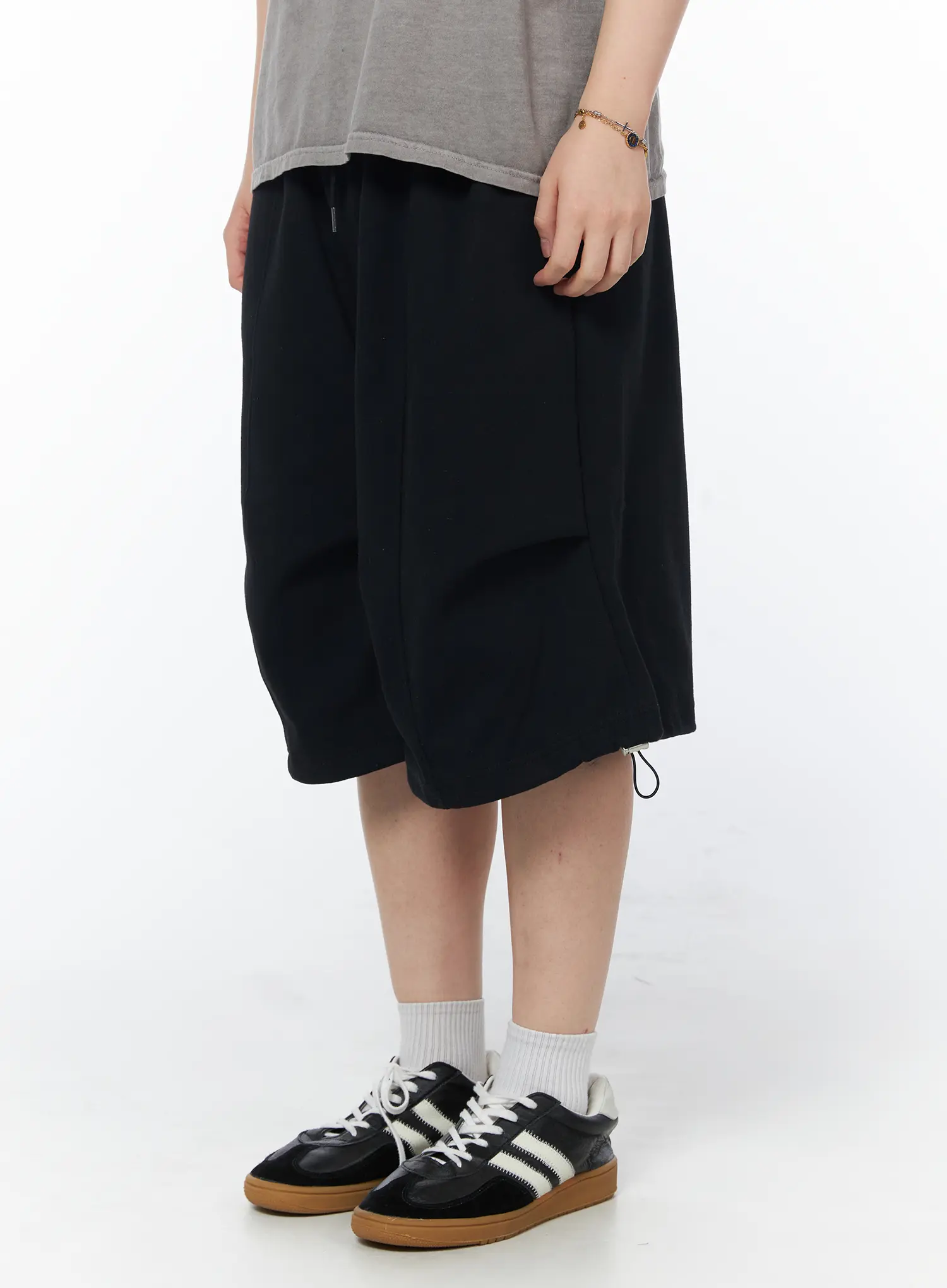 Men's Casual Parachute Shorts (Black) IY522 - Image 2
