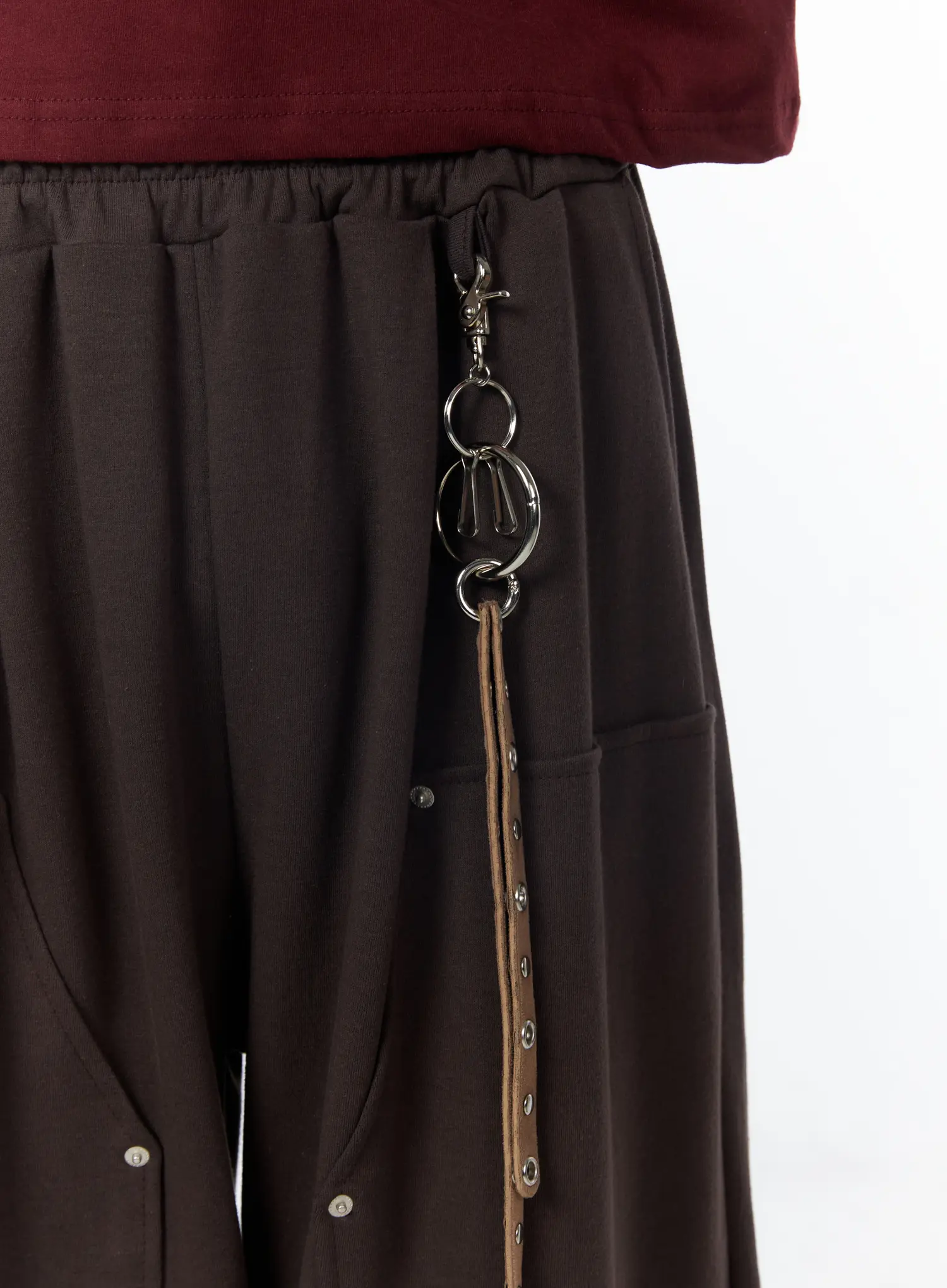 Men's Dark Brown Bermuda Sweat Shorts IU503 - Image 4