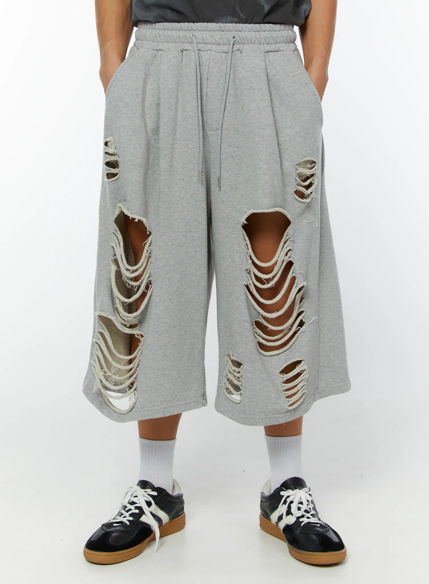 Men's Distressed Bermuda Shorts (Gray) IY513