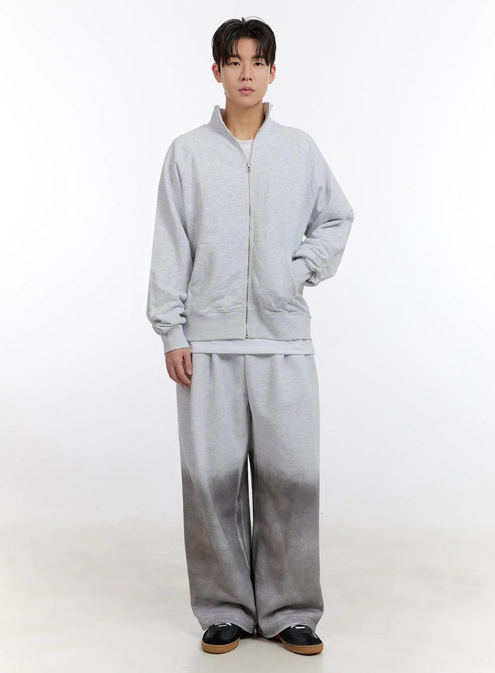 Men's Gradient Pintuck Sweatpants IF528 - Image 3