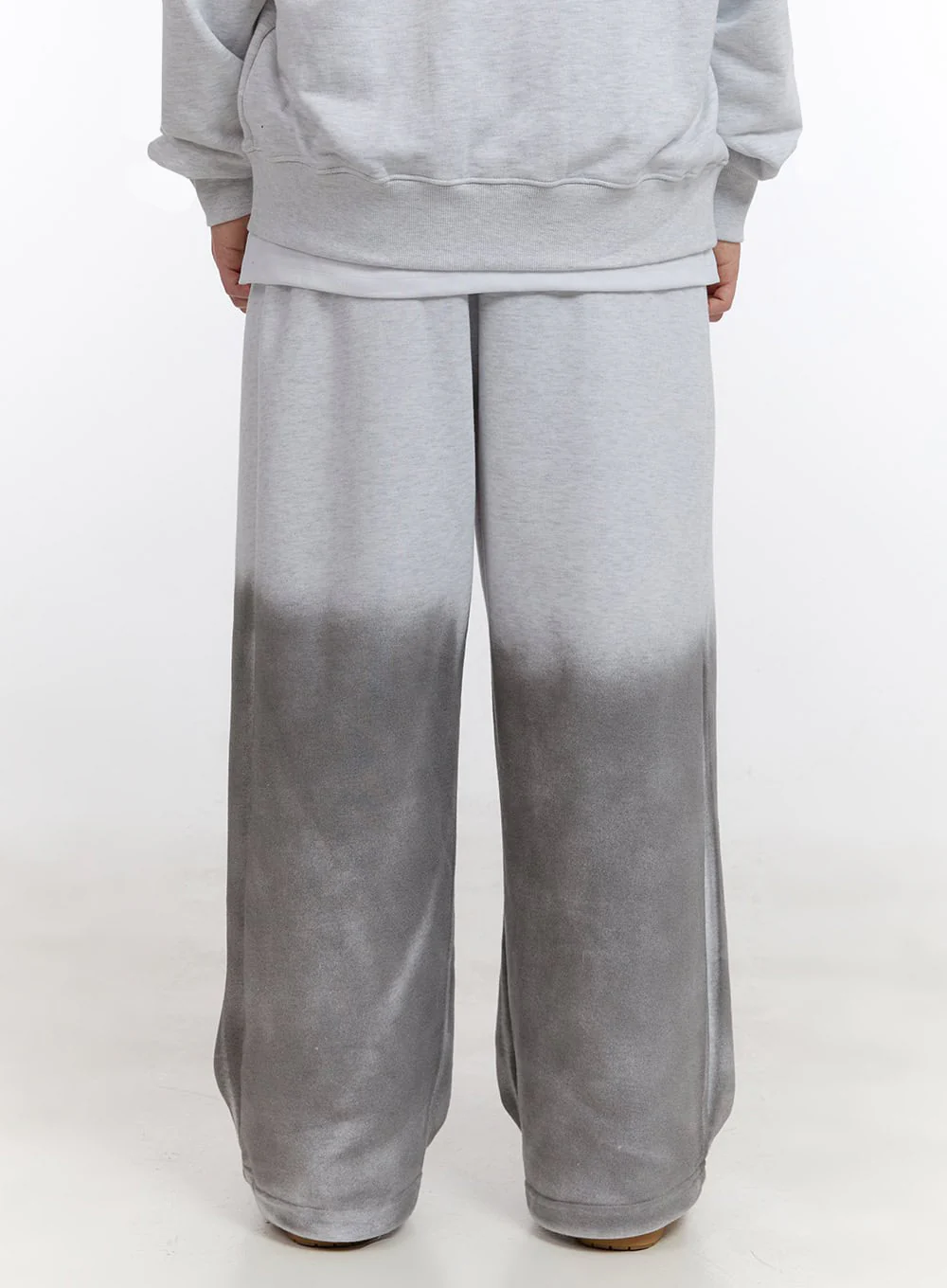 Men's Gradient Pintuck Sweatpants IF528 - Image 6