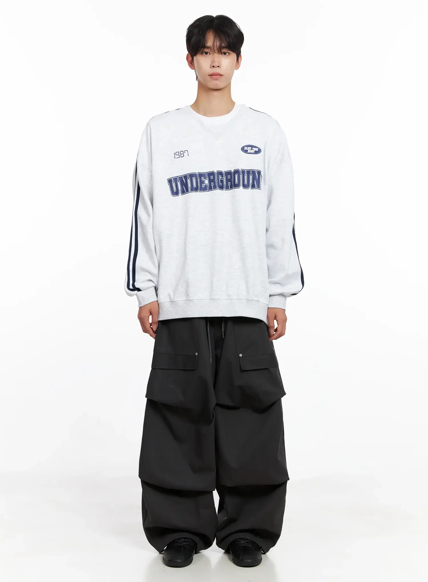 Men's Graphic V-Neck Sweatshirt IO516 - Image 11