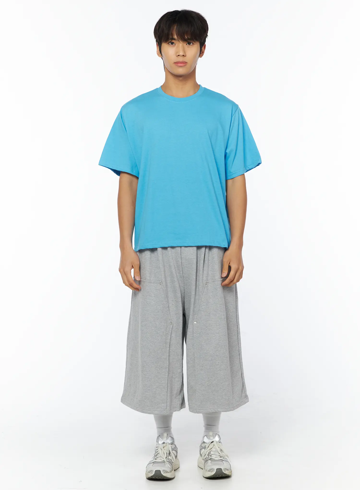 Men's Gray Relaxed-Fit Bermuda Sweat Shorts IU503 - Image 4
