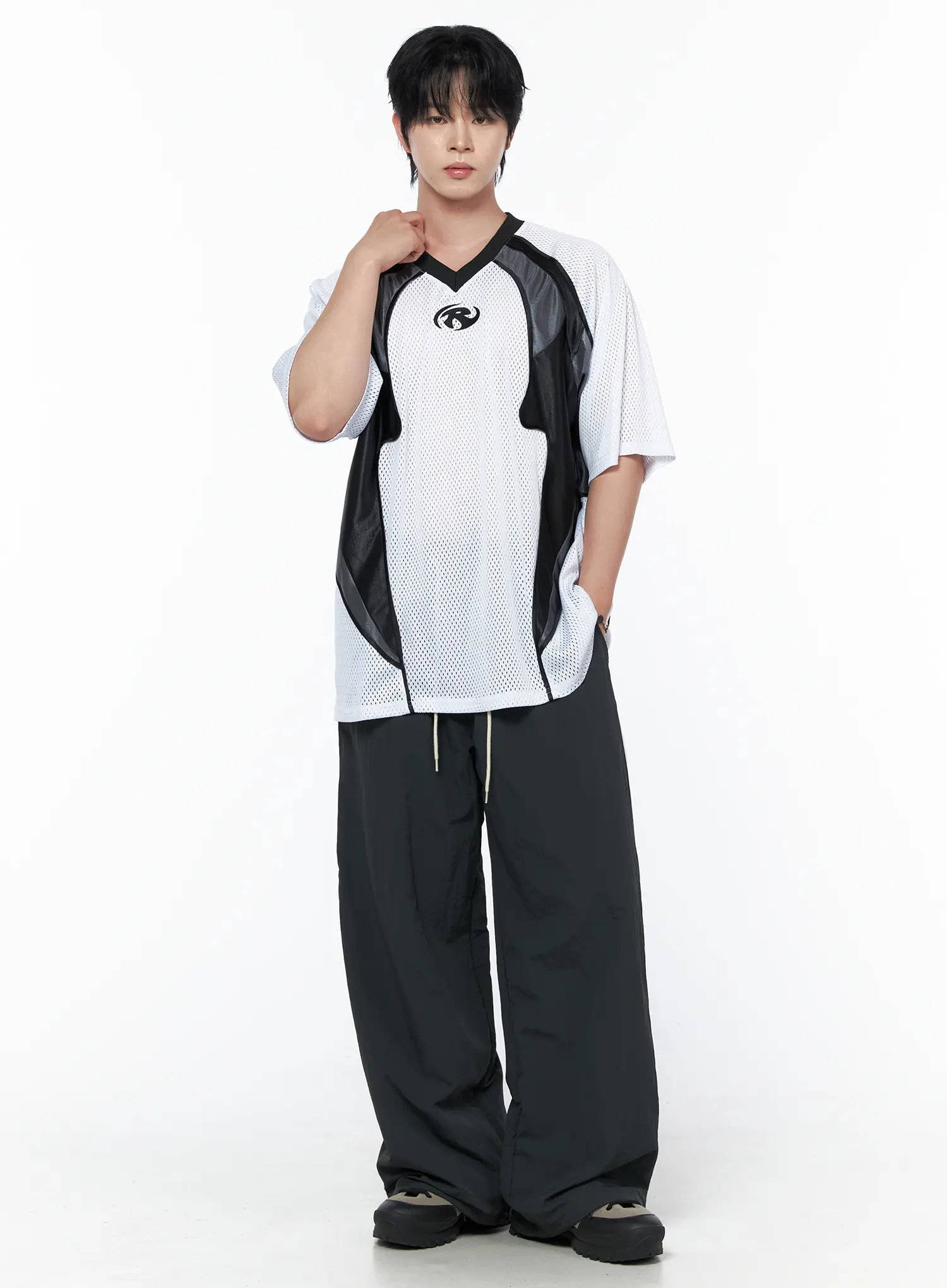 Men's Mesh Contrast V-Neck T-Shirt IU523 - Image 6