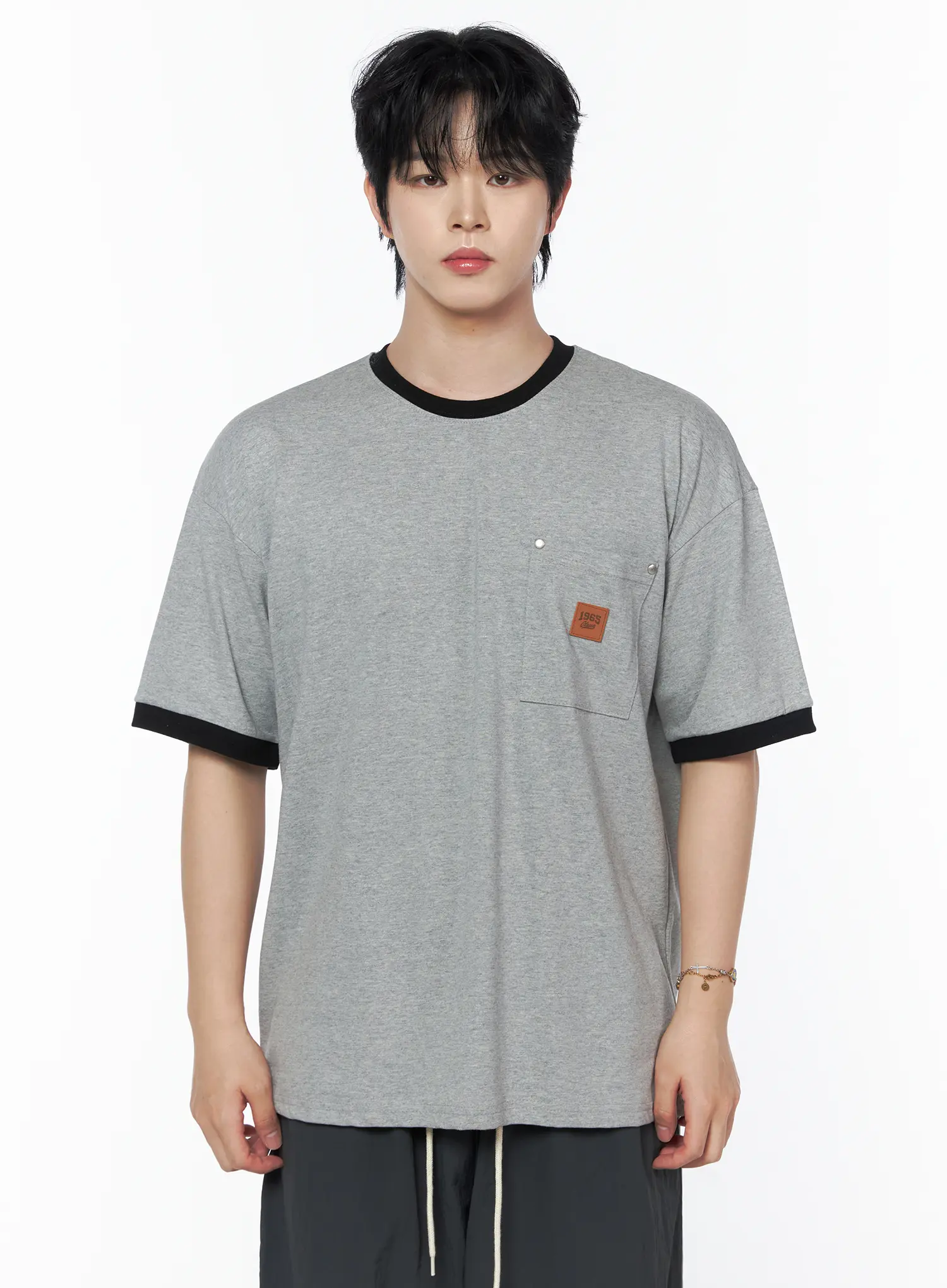 Men's Patch Detail Short Sleeve Tee IU523 - Image 11