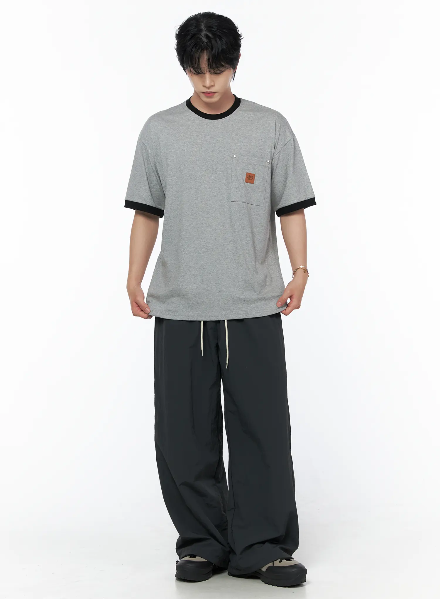 Men's Patch Detail Short Sleeve Tee IU523 - Image 3