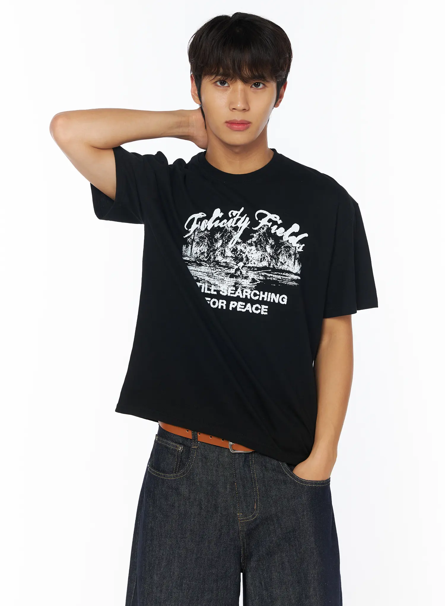 Men's Peaceful Field Graphic T-Shirt IY529 - Image 2