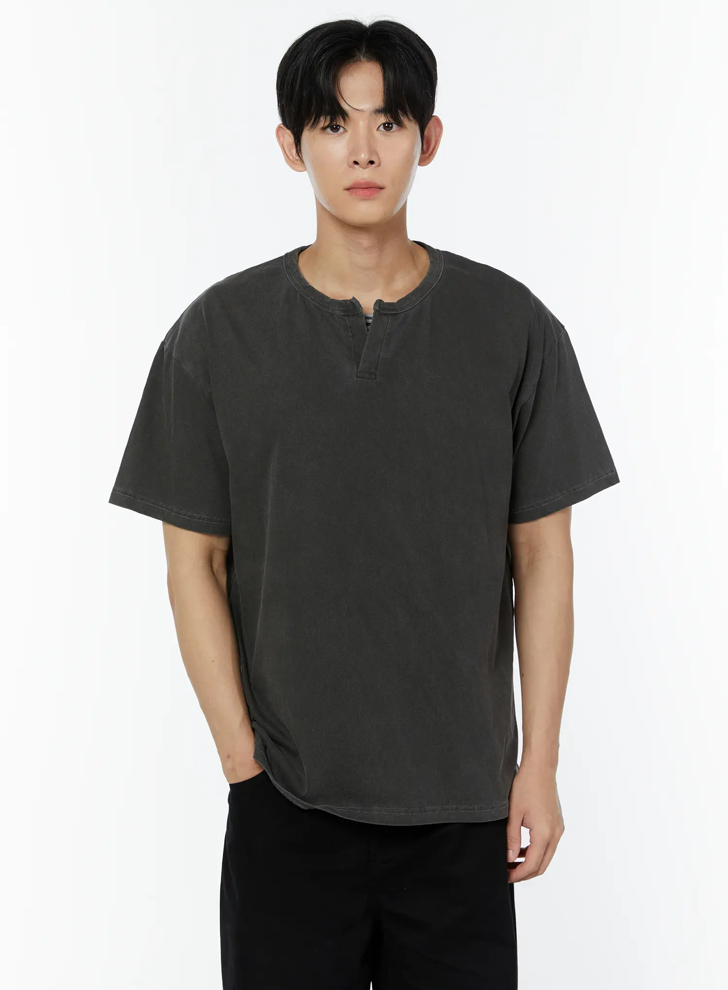 Men's Pigment Washed Henley Neck T-Shirt IU504