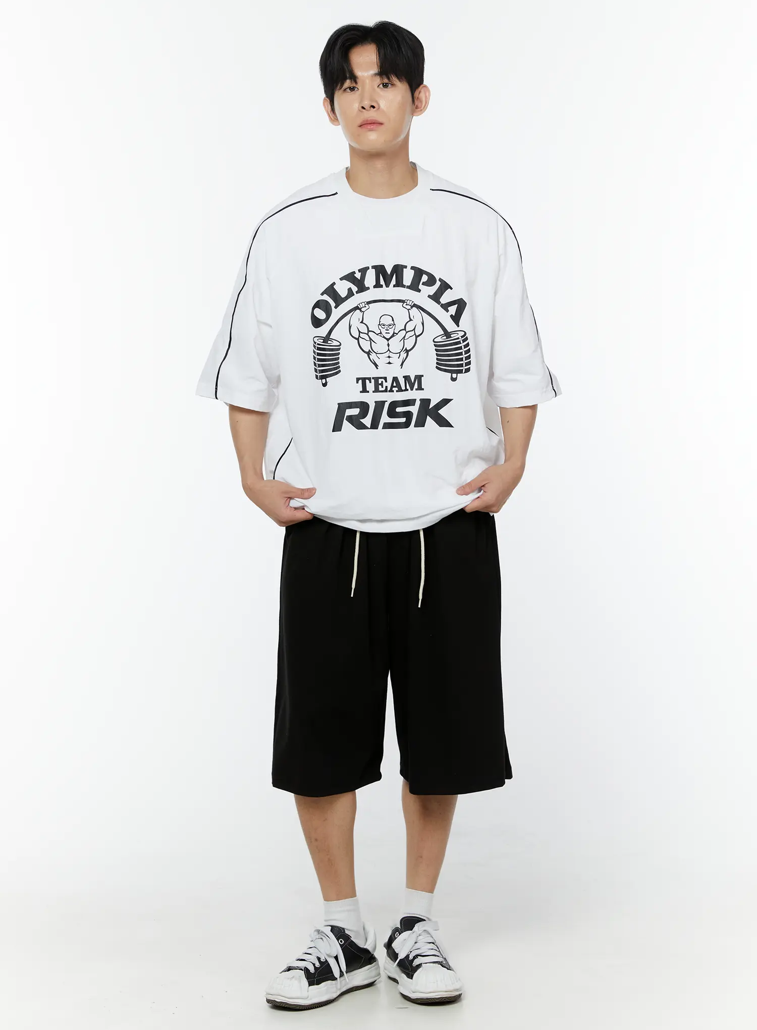 Men's Pintuck Bermuda Shorts (Black) IU508 - Image 6