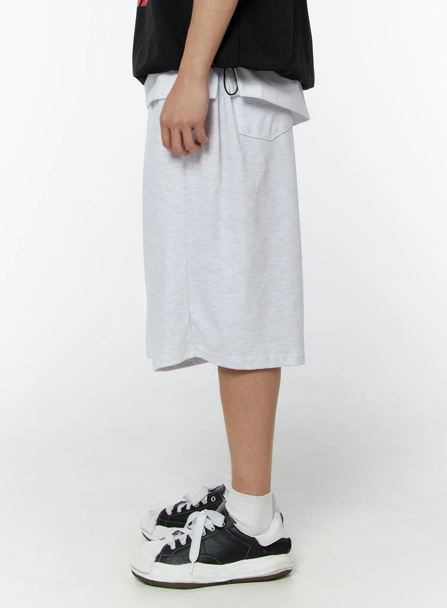 Men's Pintuck Bermuda Shorts (Light Gray) IU508 - Image 4