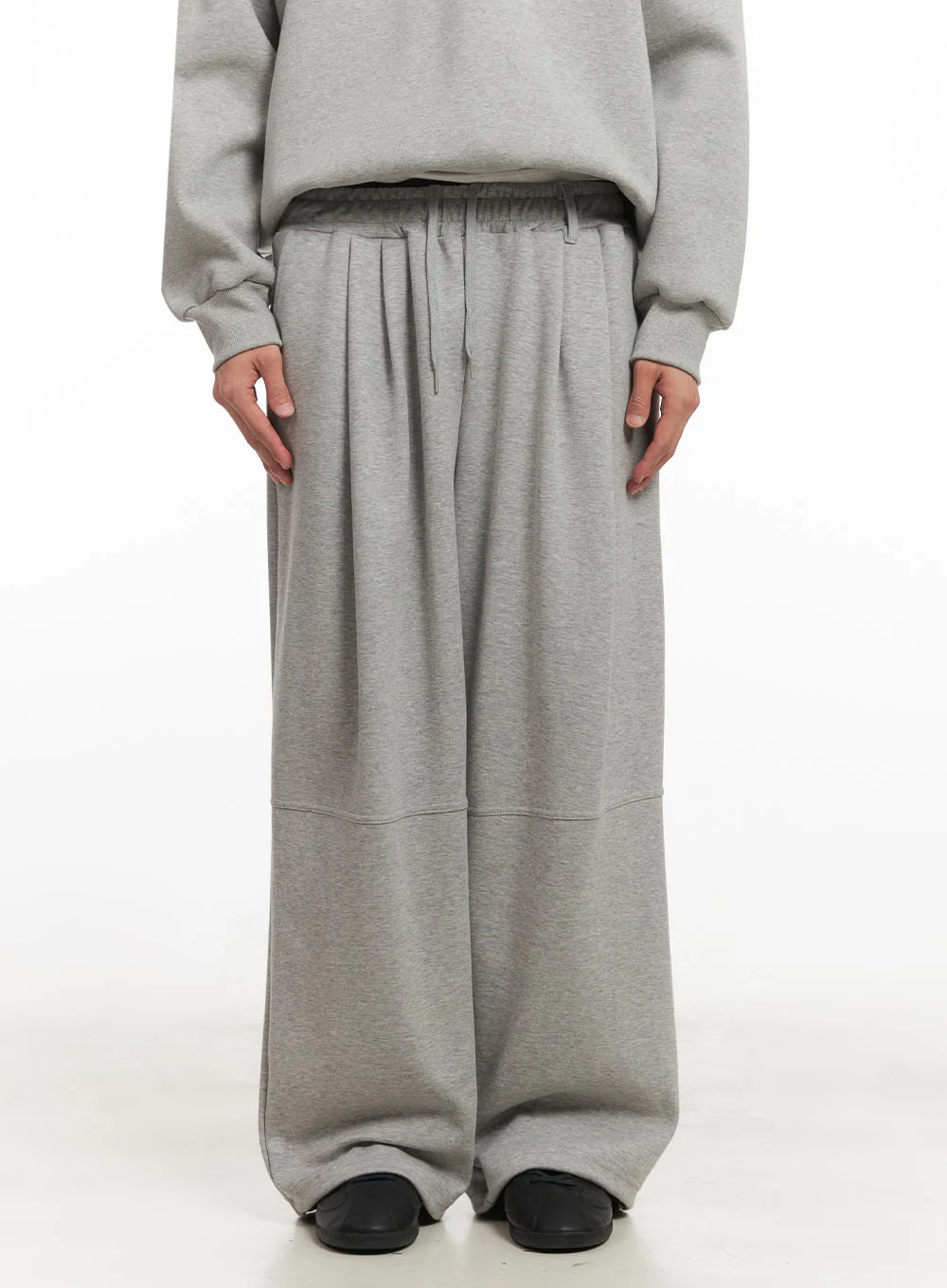 Men's Pintuck Wide-Leg Sweatpants IA510 - Image 2