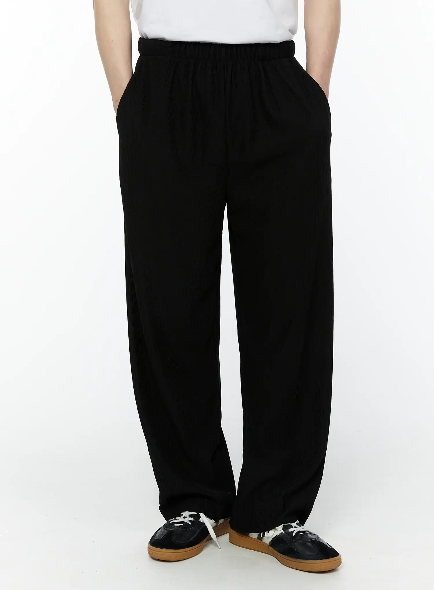 Men's Pleated Wide Leg Pants (Black) IY504 - Image 3