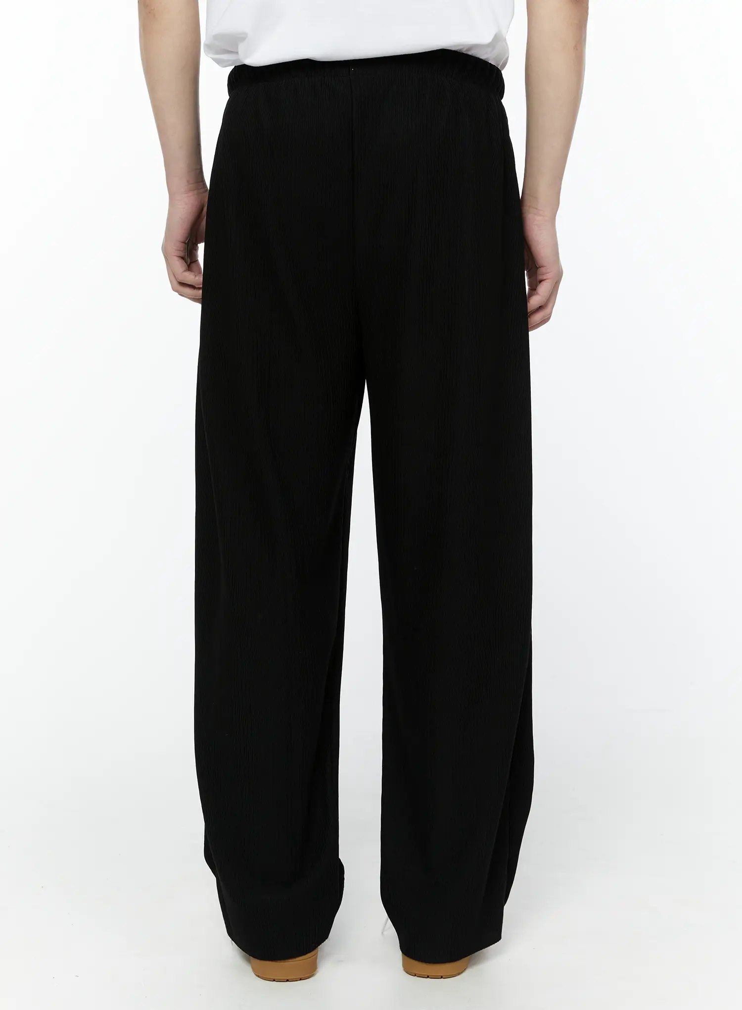 Men's Pleated Wide Leg Pants (Black) IY504 - Image 6