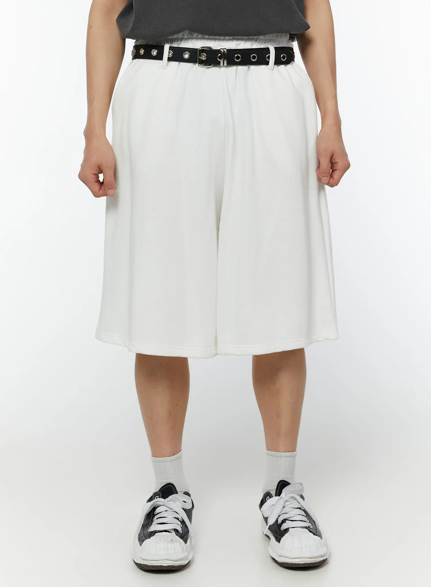 Men's Relaxed Fit Belted Shorts IU515