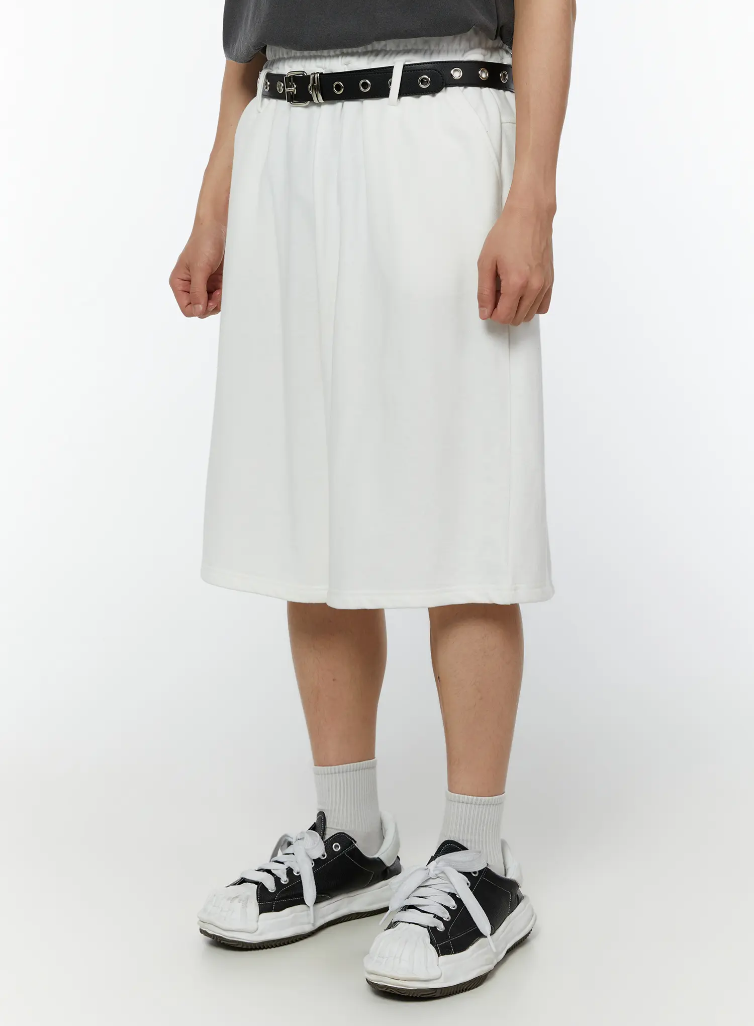 Men's Relaxed Fit Belted Shorts IU515 - Image 2