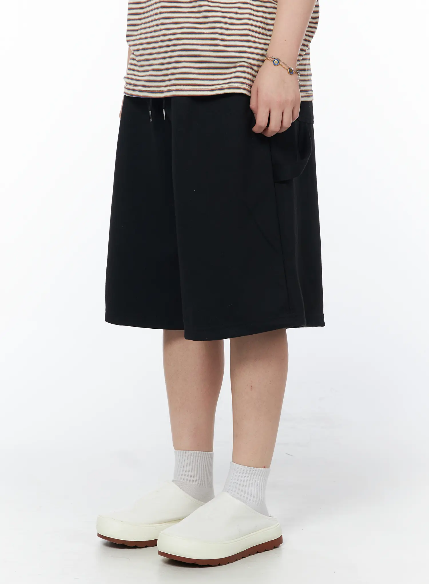 Men's Relaxed-Fit Bermuda Shorts (Black) IY522 - Image 4