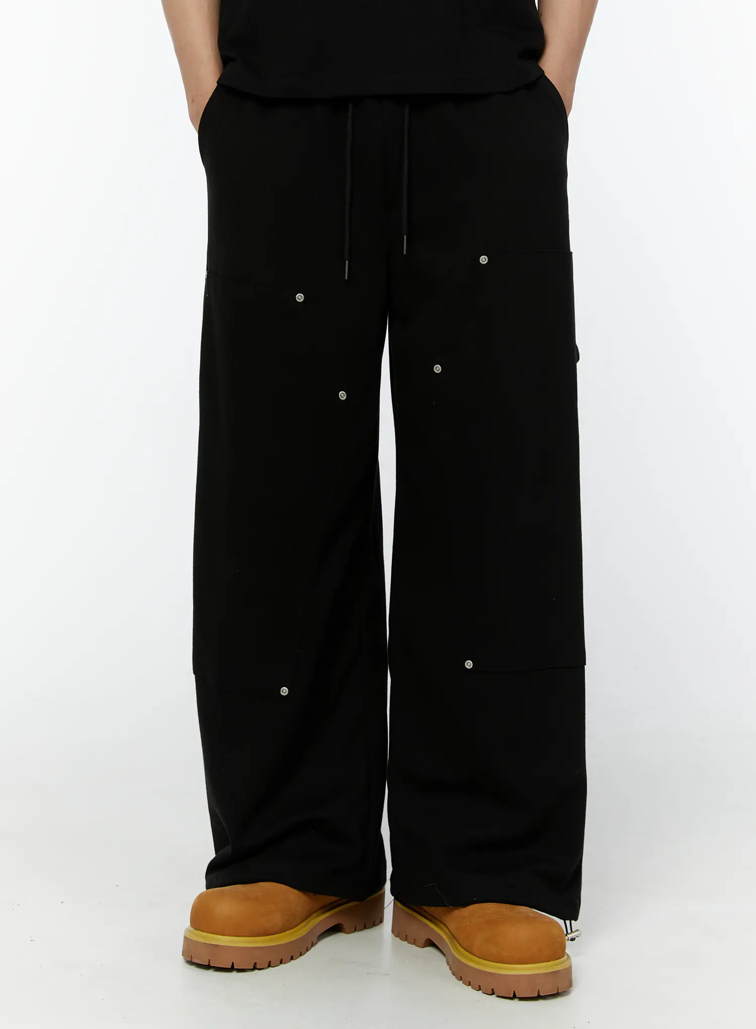 Men's Relaxed Fit Cargo Sweatpants (Black) IU508