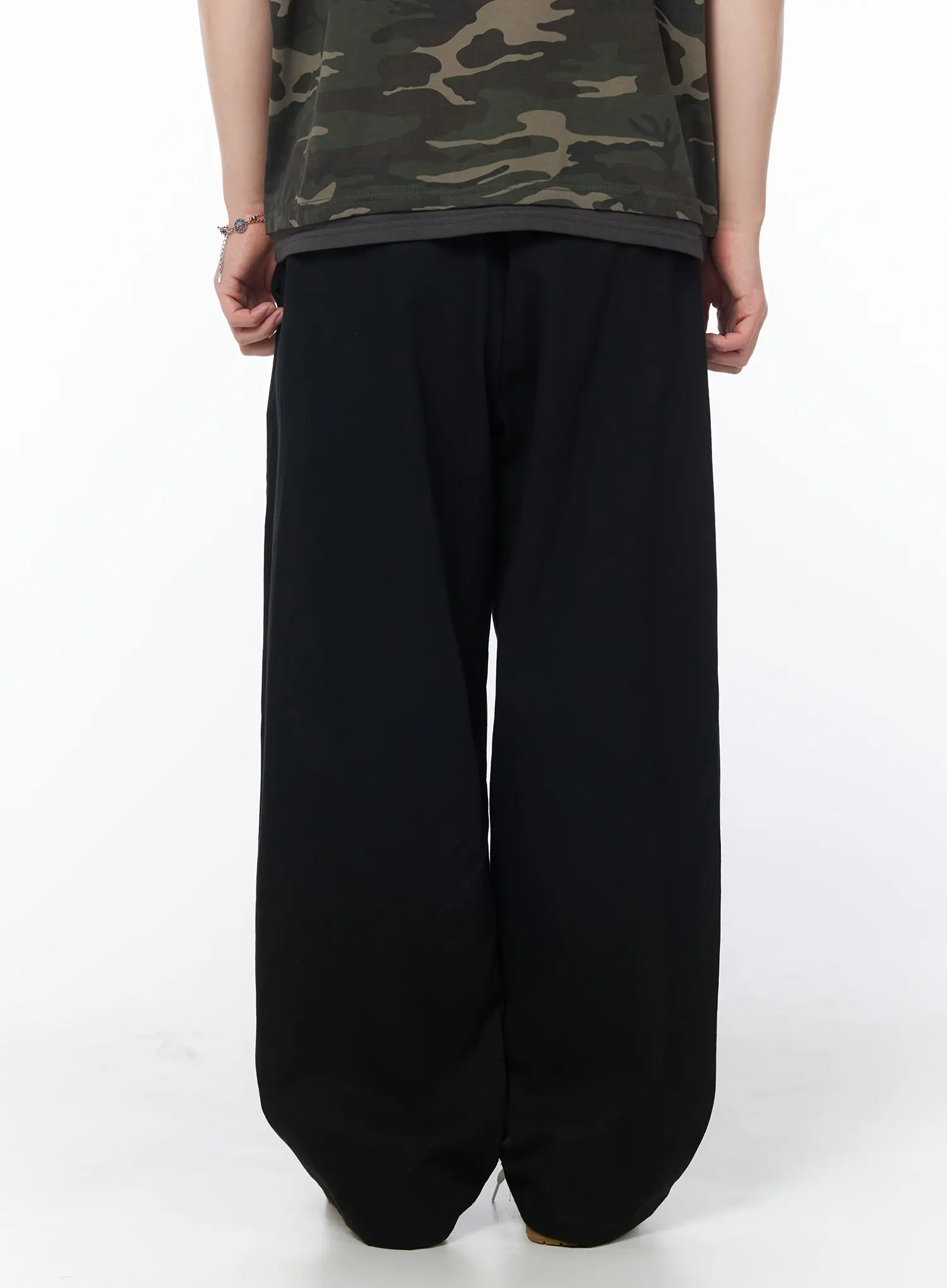 Men's Relaxed-Fit Track Pants (Black) IY522 - Image 5