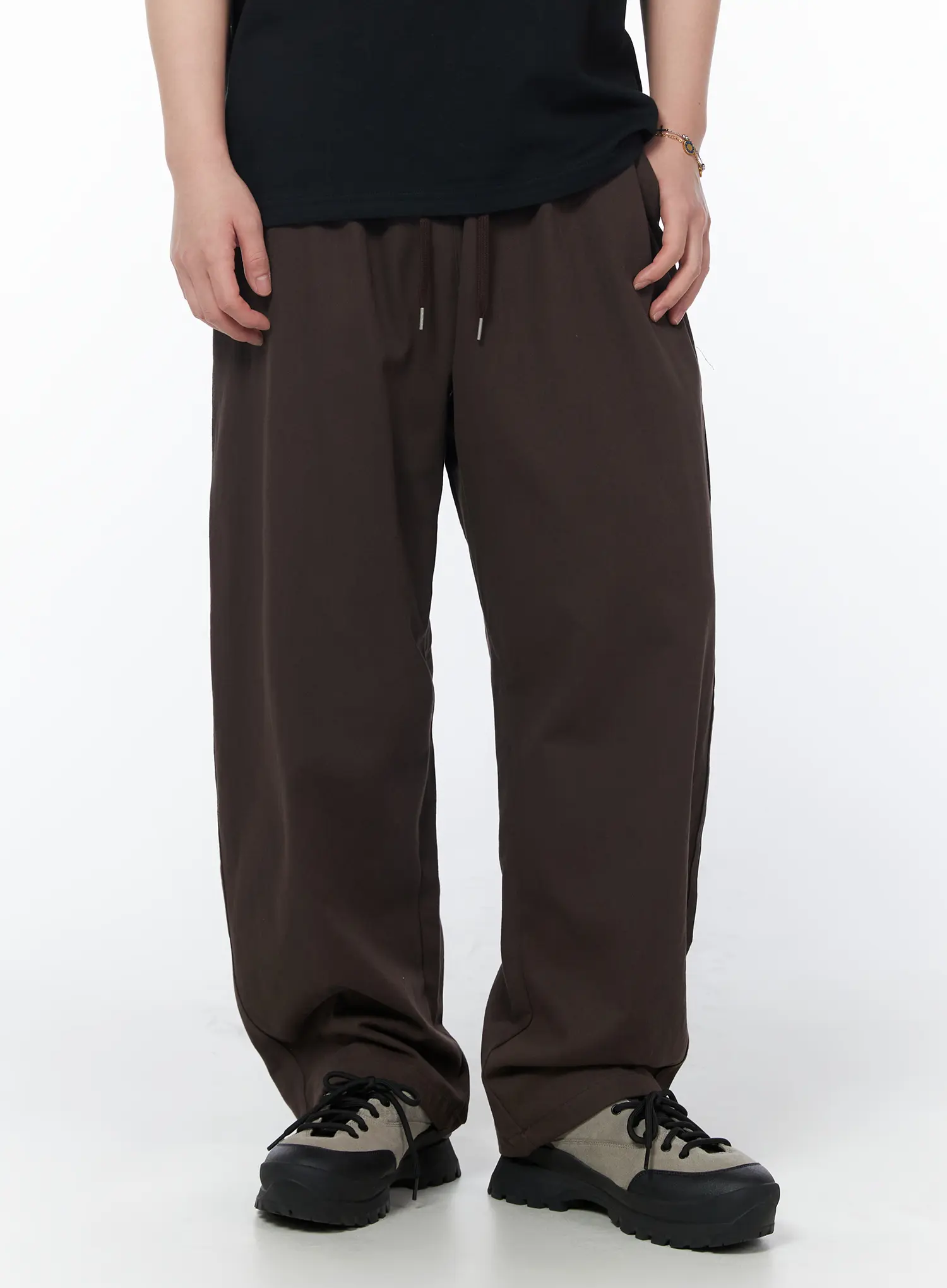 Men's Relaxed-Fit Track Pants (Dark Brown) IY522
