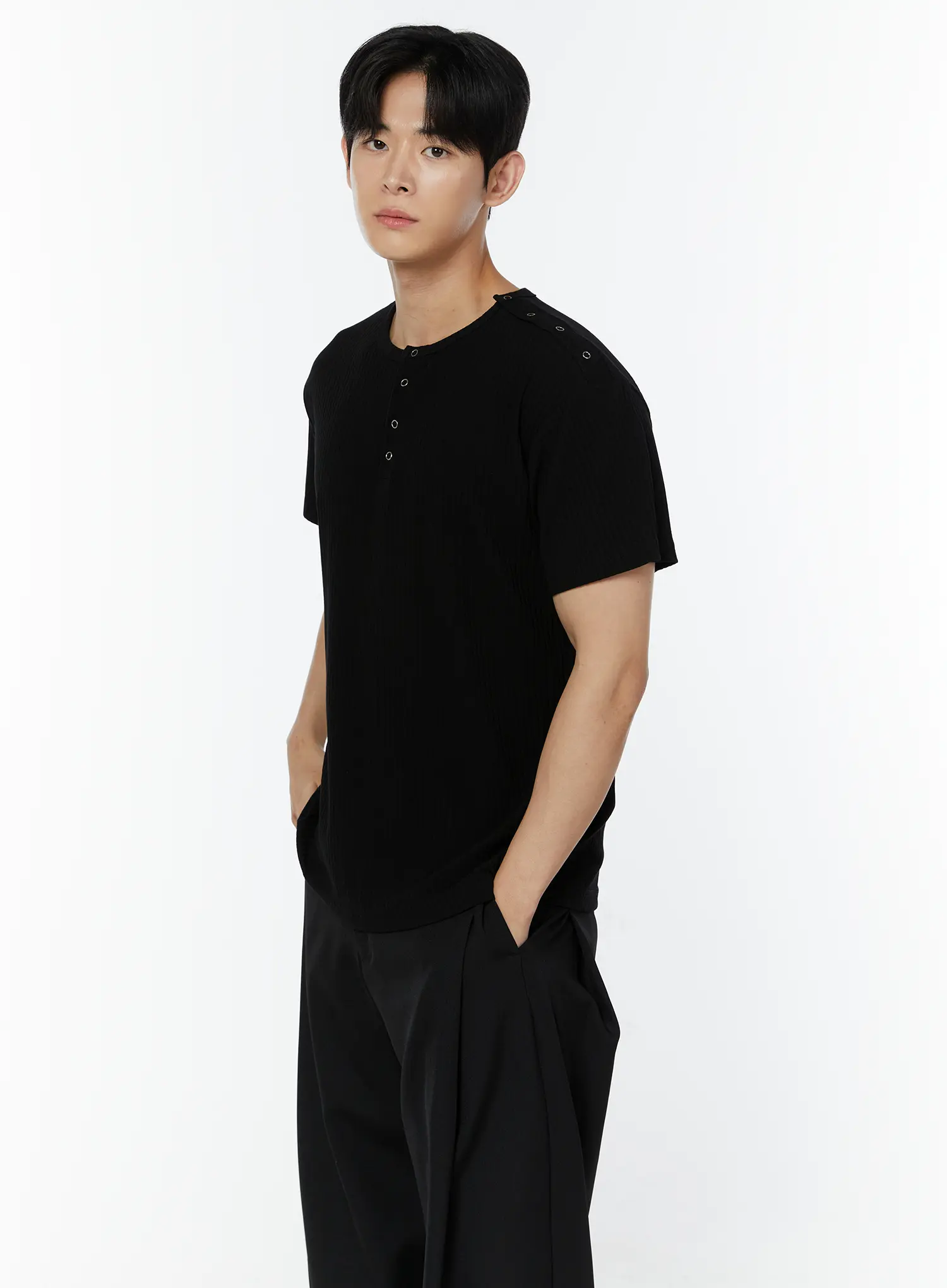 Men's Ribbed Snap Shoulder Henley T-Shirt IU508