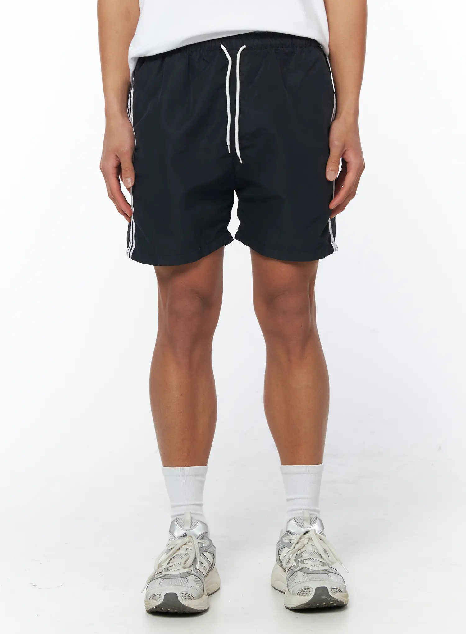 Men's Sporty Track Shorts IU503 - Image 2