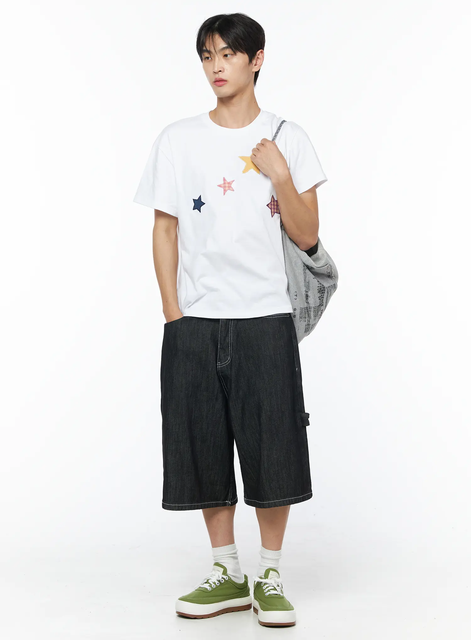 Men's Star Embroidered Basic Tee IU510