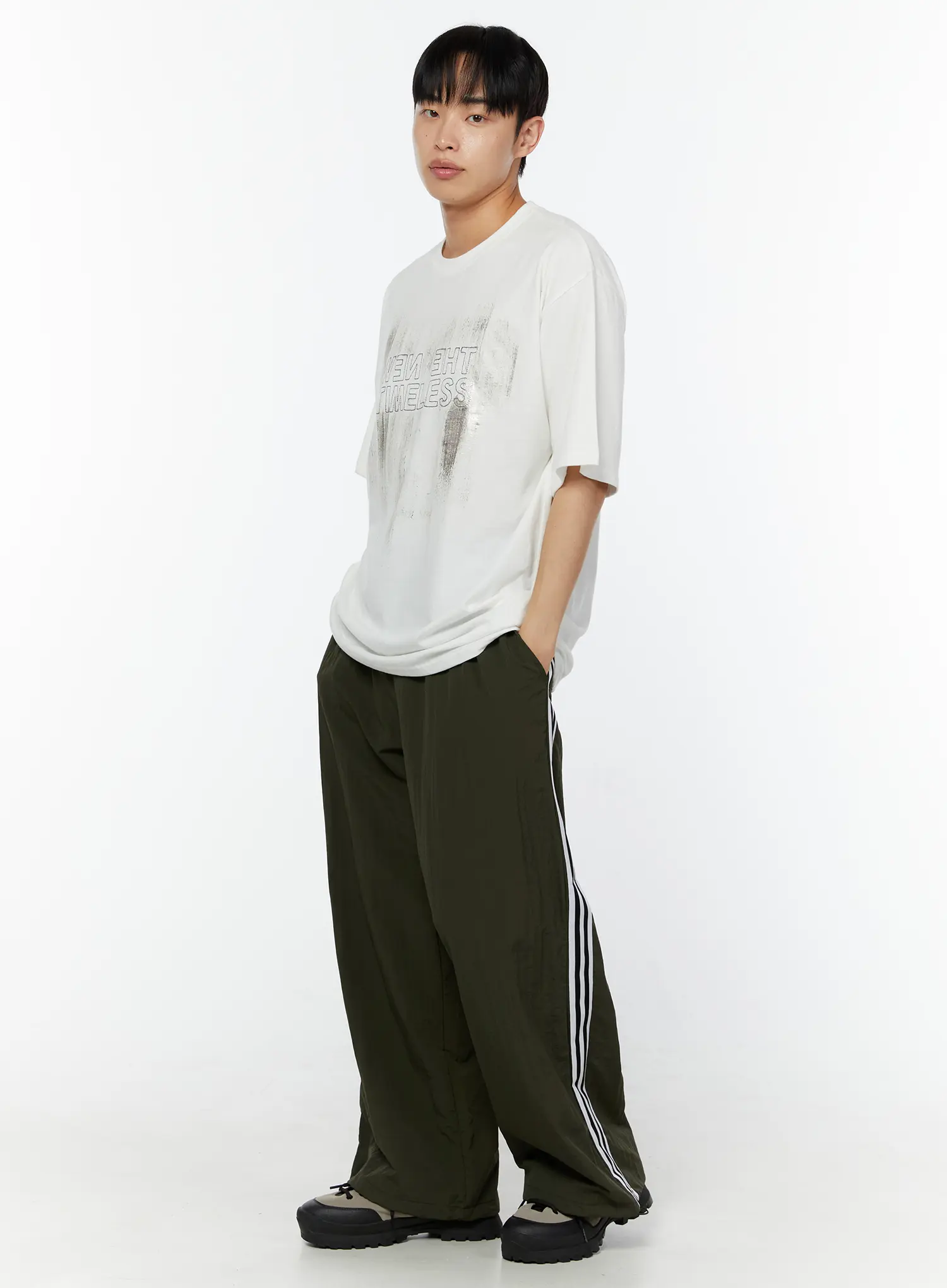 Men's Stripe Track Pants (Dark Green) IU518 - Image 10
