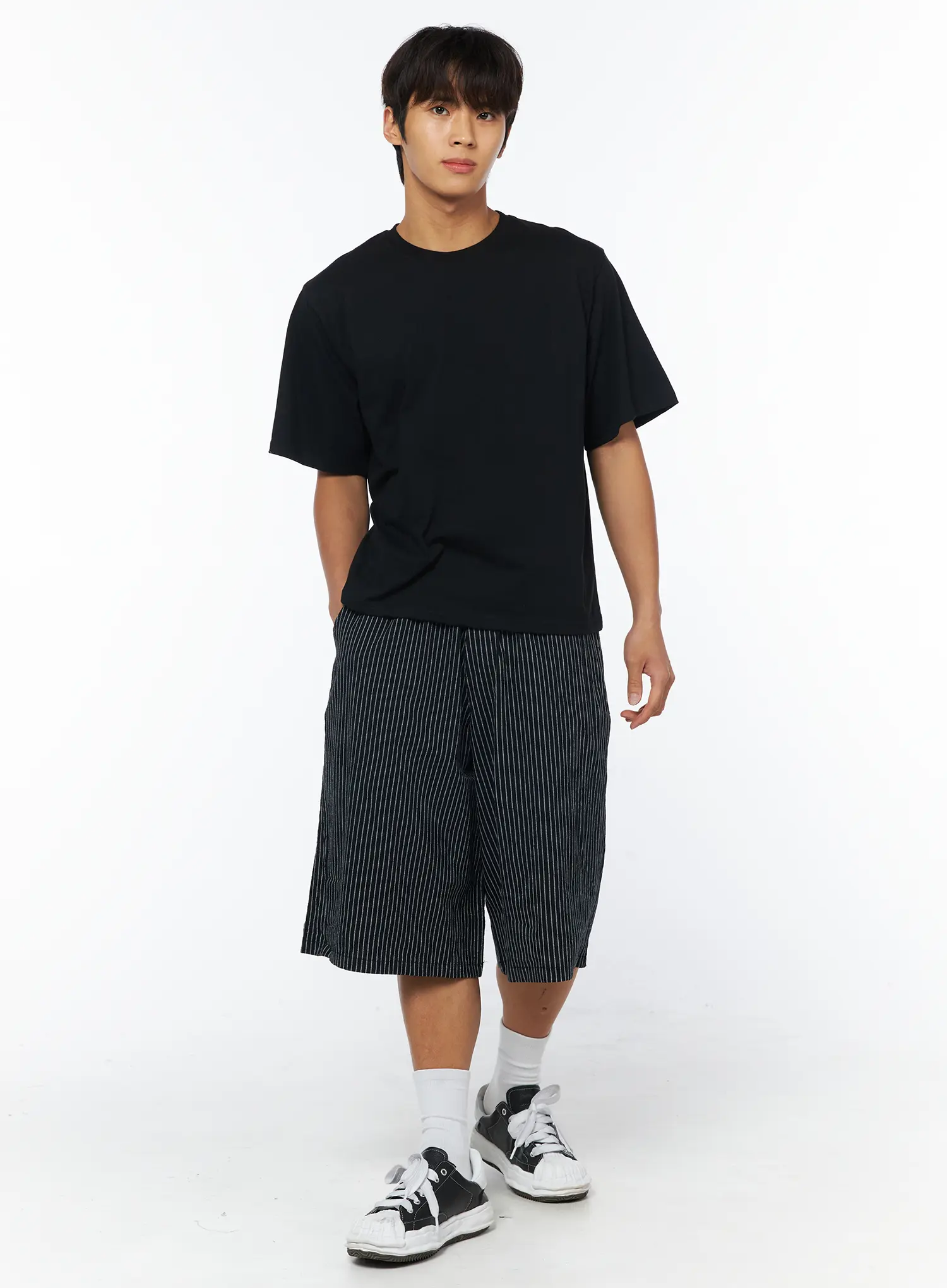 Men's Striped Linen Bermuda Shorts IU503 - Image 3