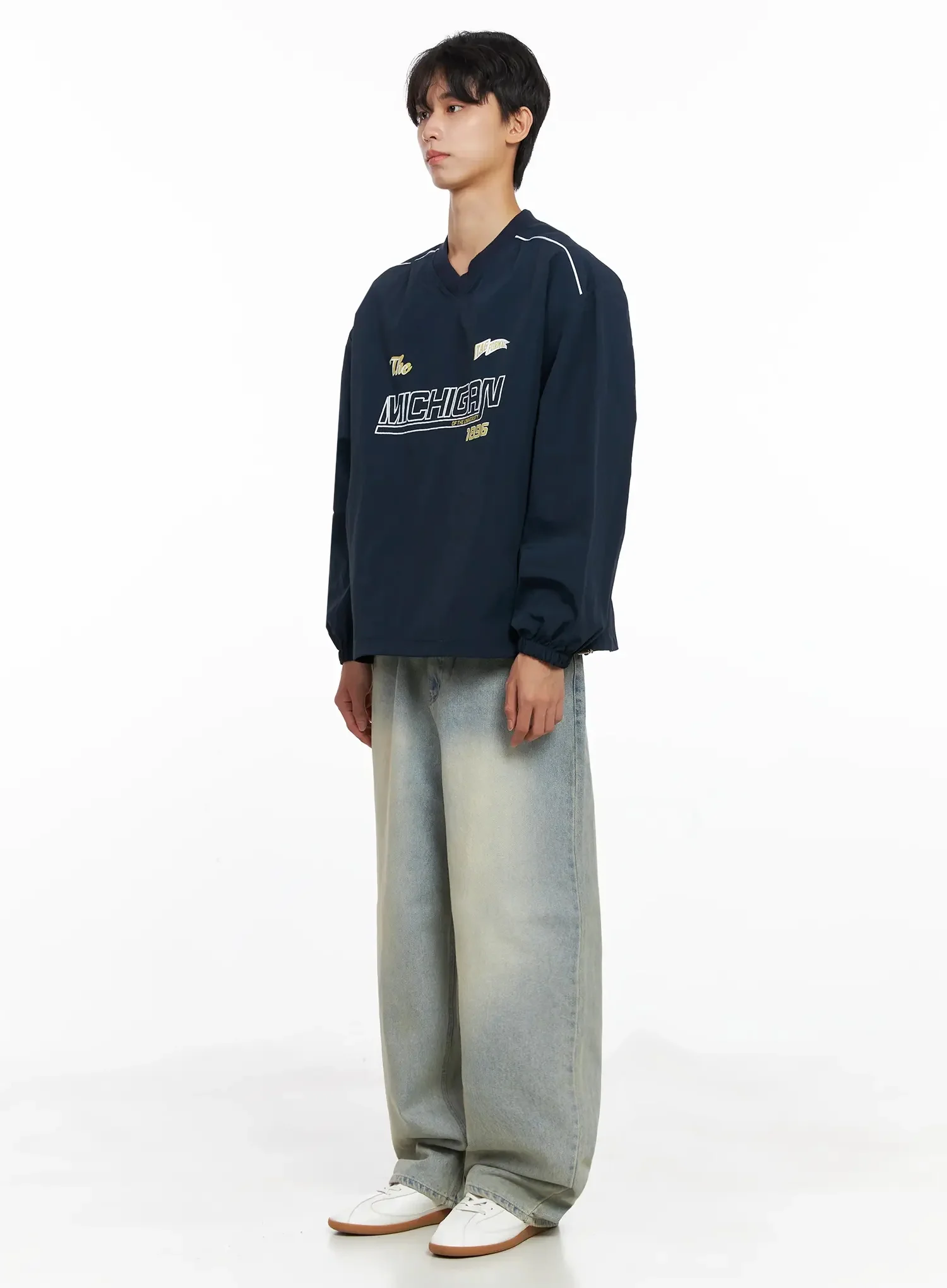 Men's V-Neck Lettering Windbreak Pullover IO517 - Image 5