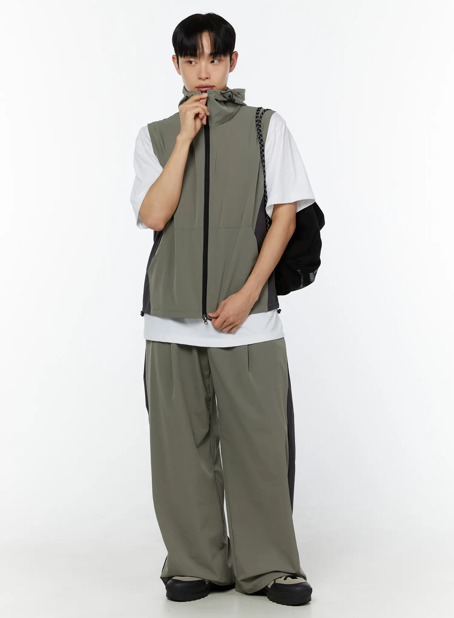 Men's Versatile Hooded Vest IU518