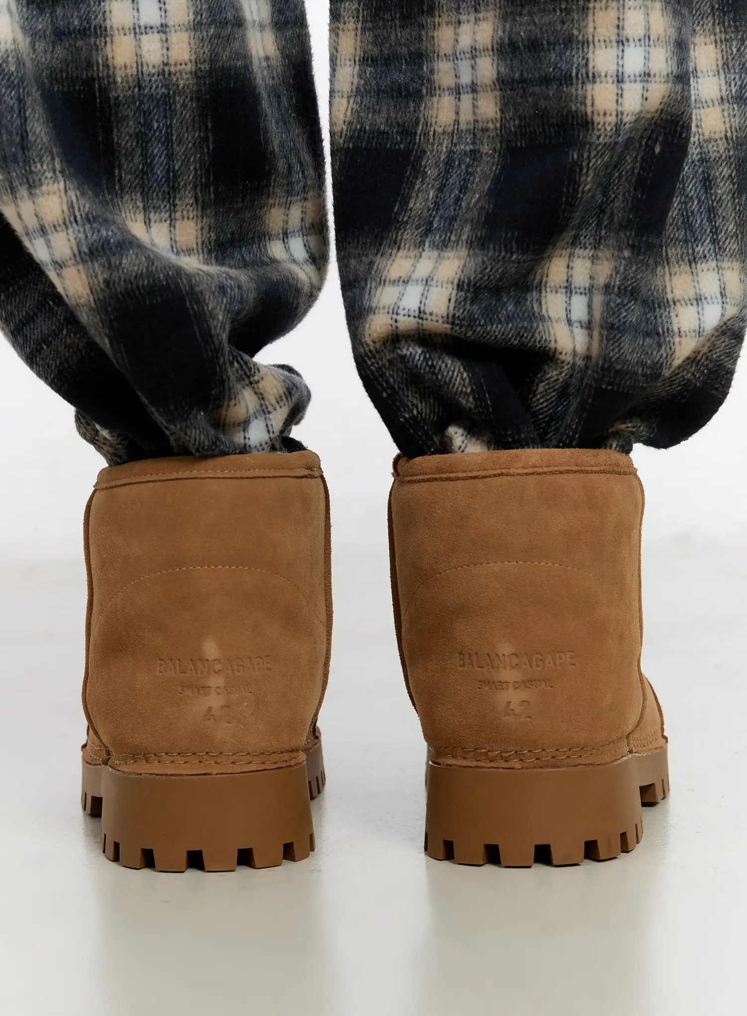 Men's Warm Beige Shearling Boots ID502 - Image 6