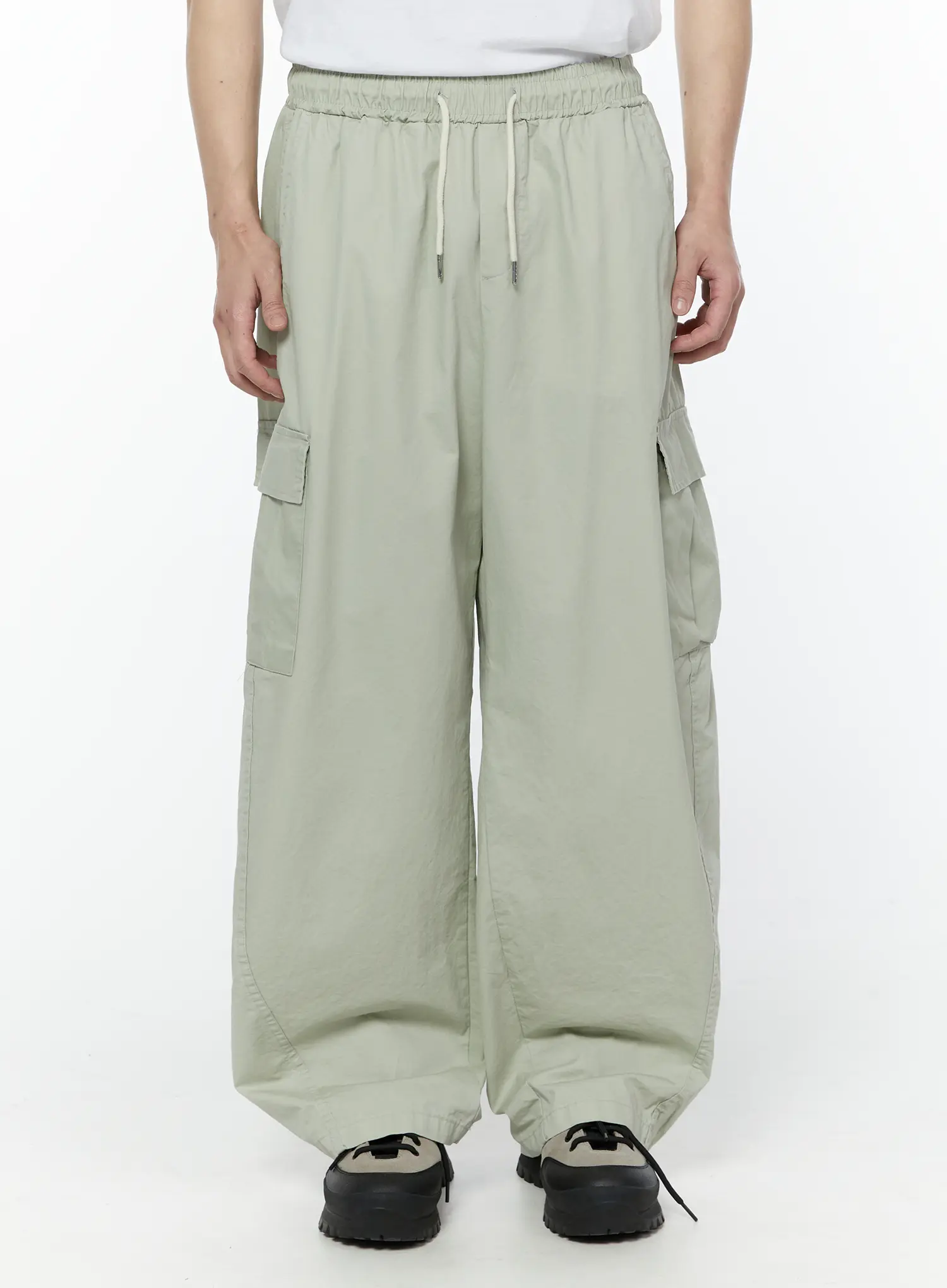Men's Wide Cargo Pants (Light Gray) IY506