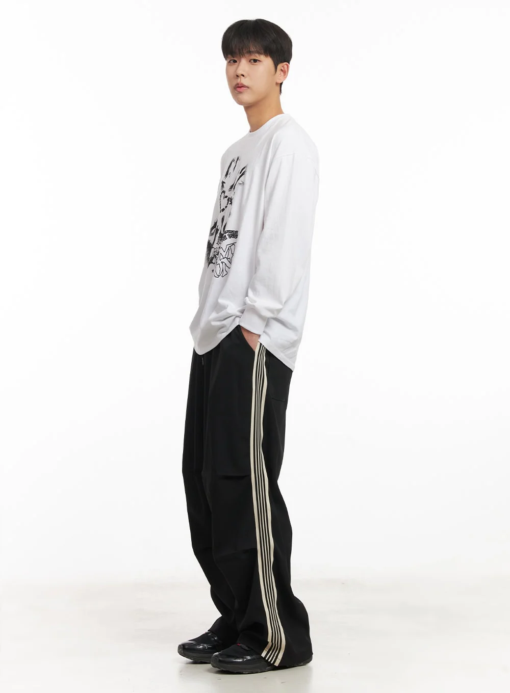 Men's Wide-Fit Striped Sweatpants IM517 - Image 11