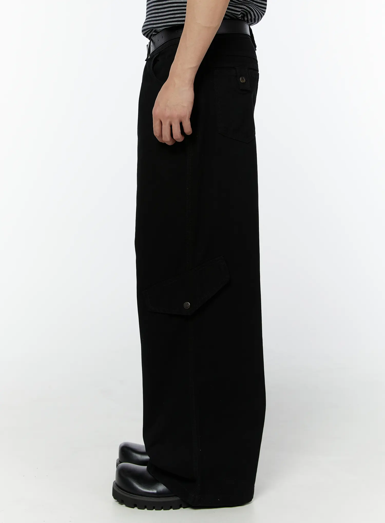 Men's Wide Leg Cargo Pants (Black) IU504 - Image 6