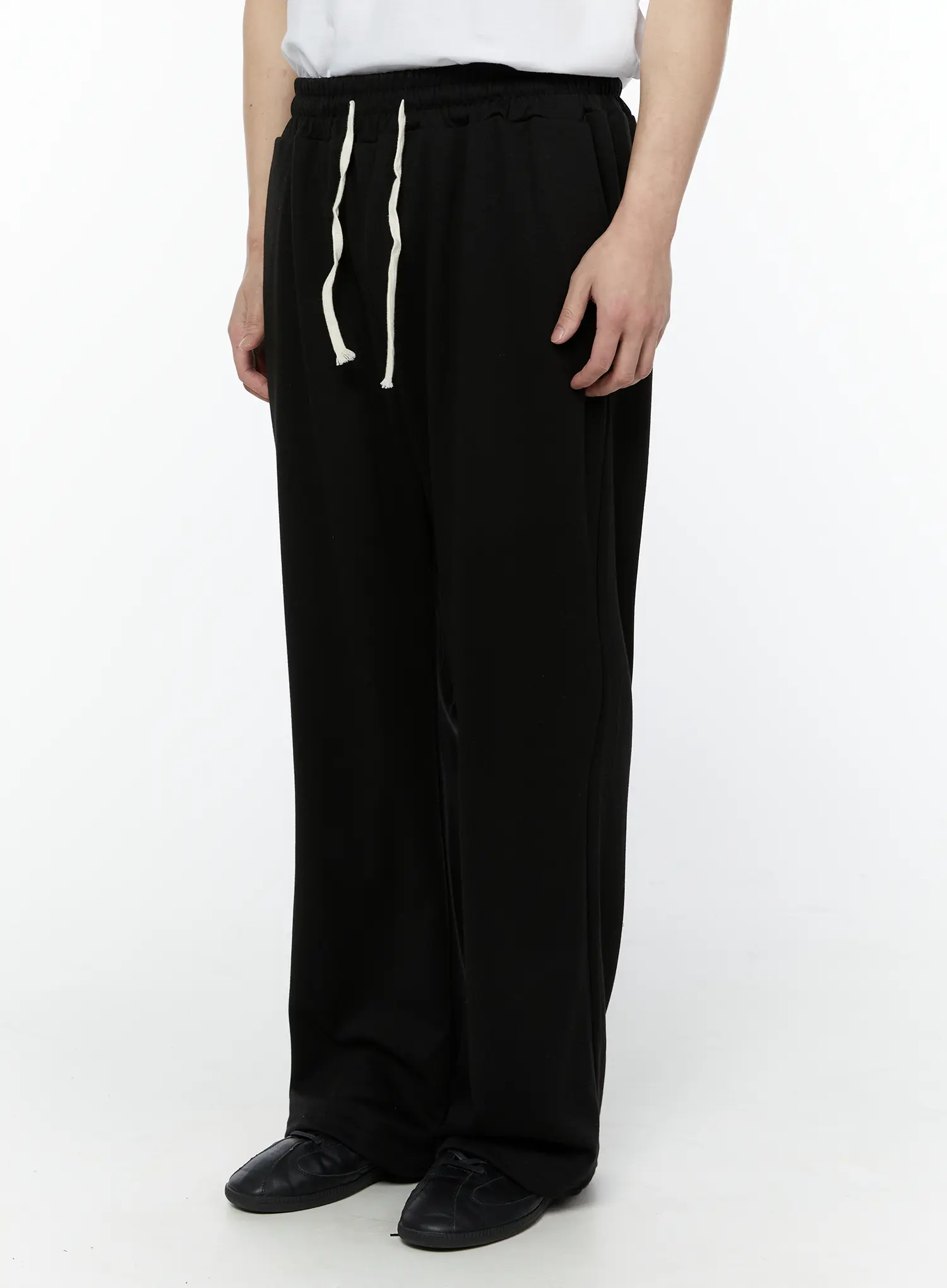 Men's Wide Leg Sweatpants (Black) IY506 - Image 2