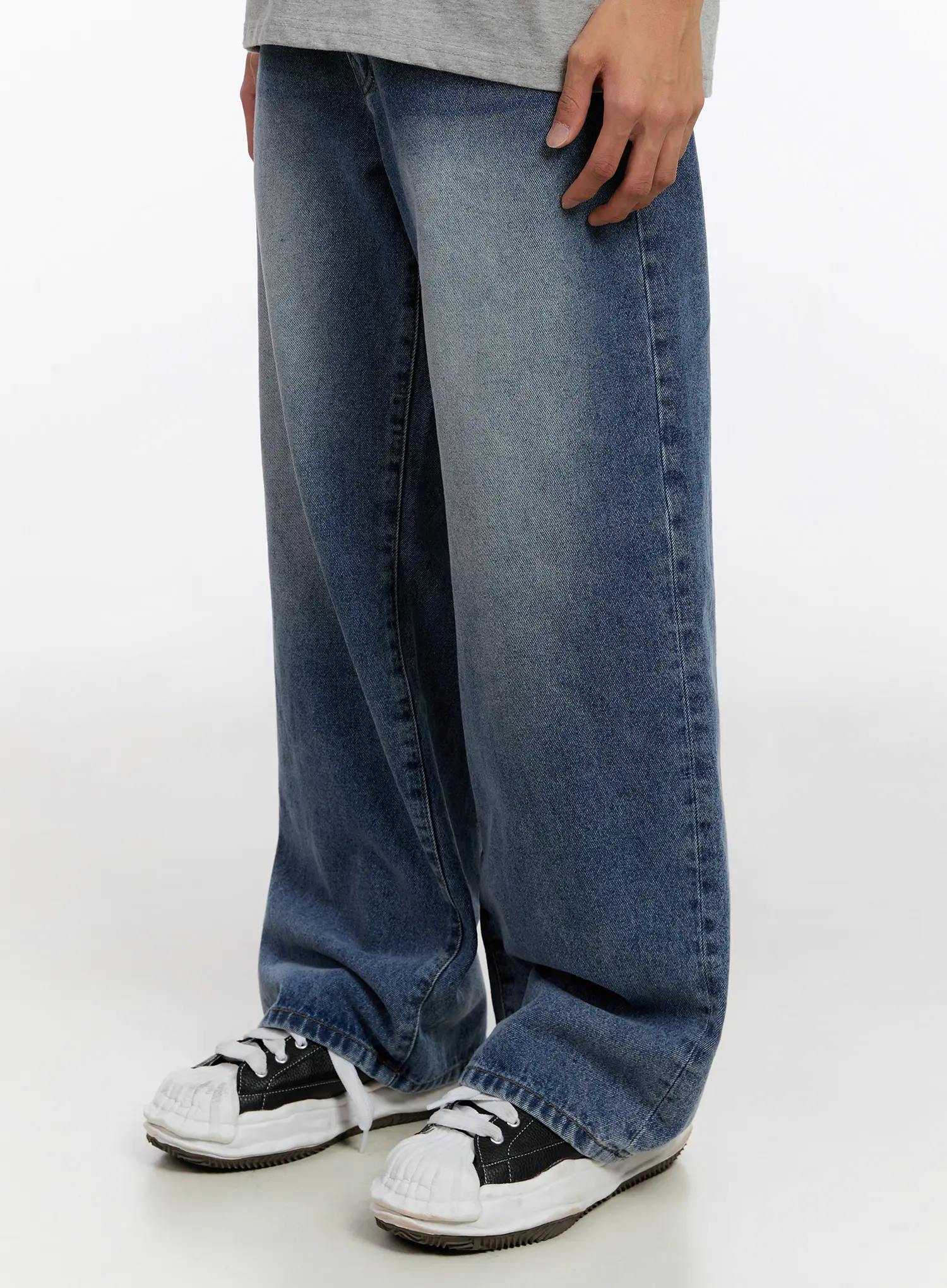 Men's Wide Leg Washed Jeans IN524 - Image 4